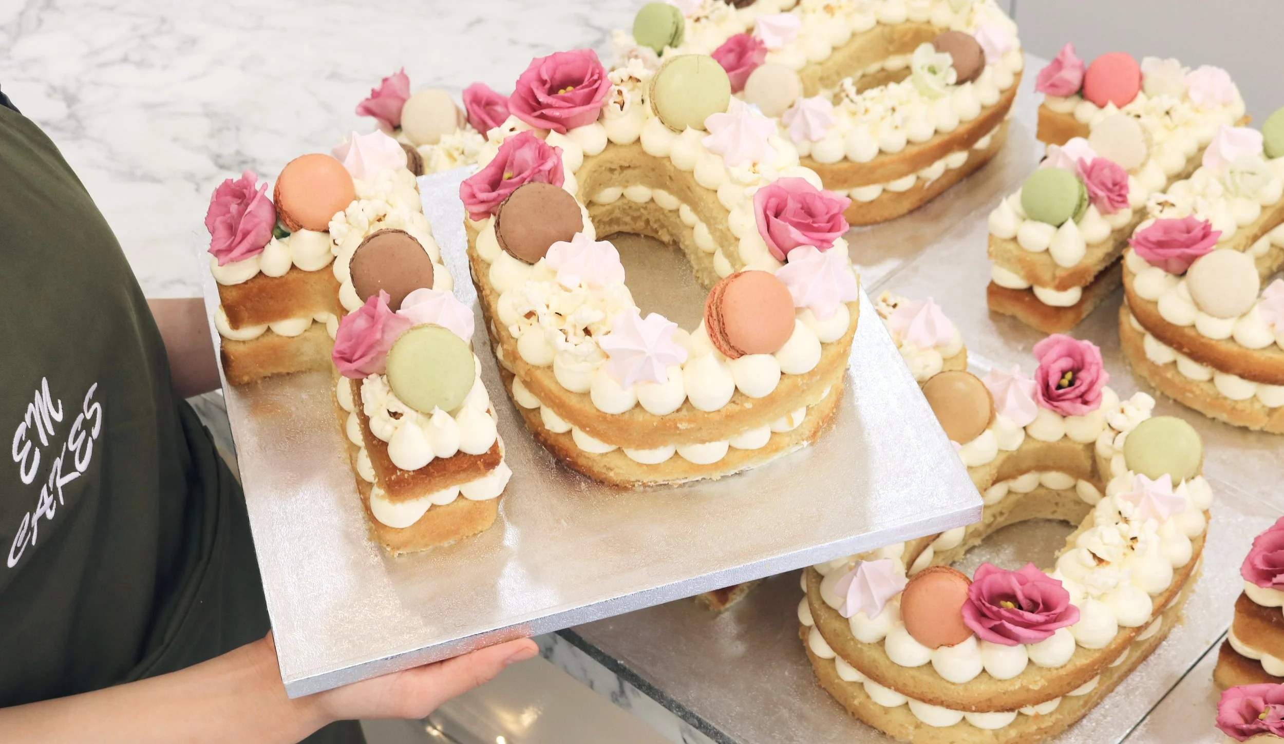 number cakes, bespoke cakes for corporate event in London