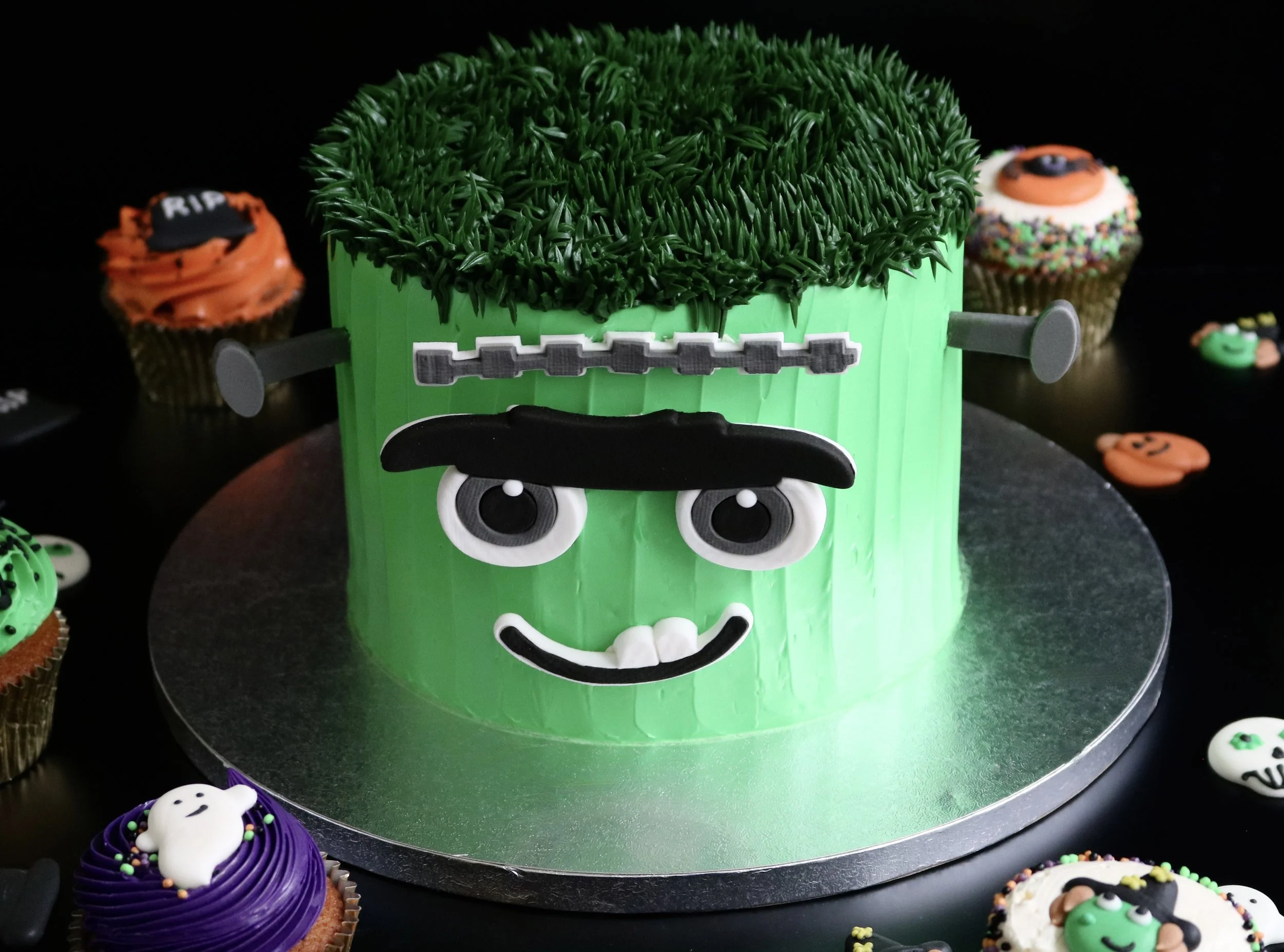 Frankenstein Halloween Cake