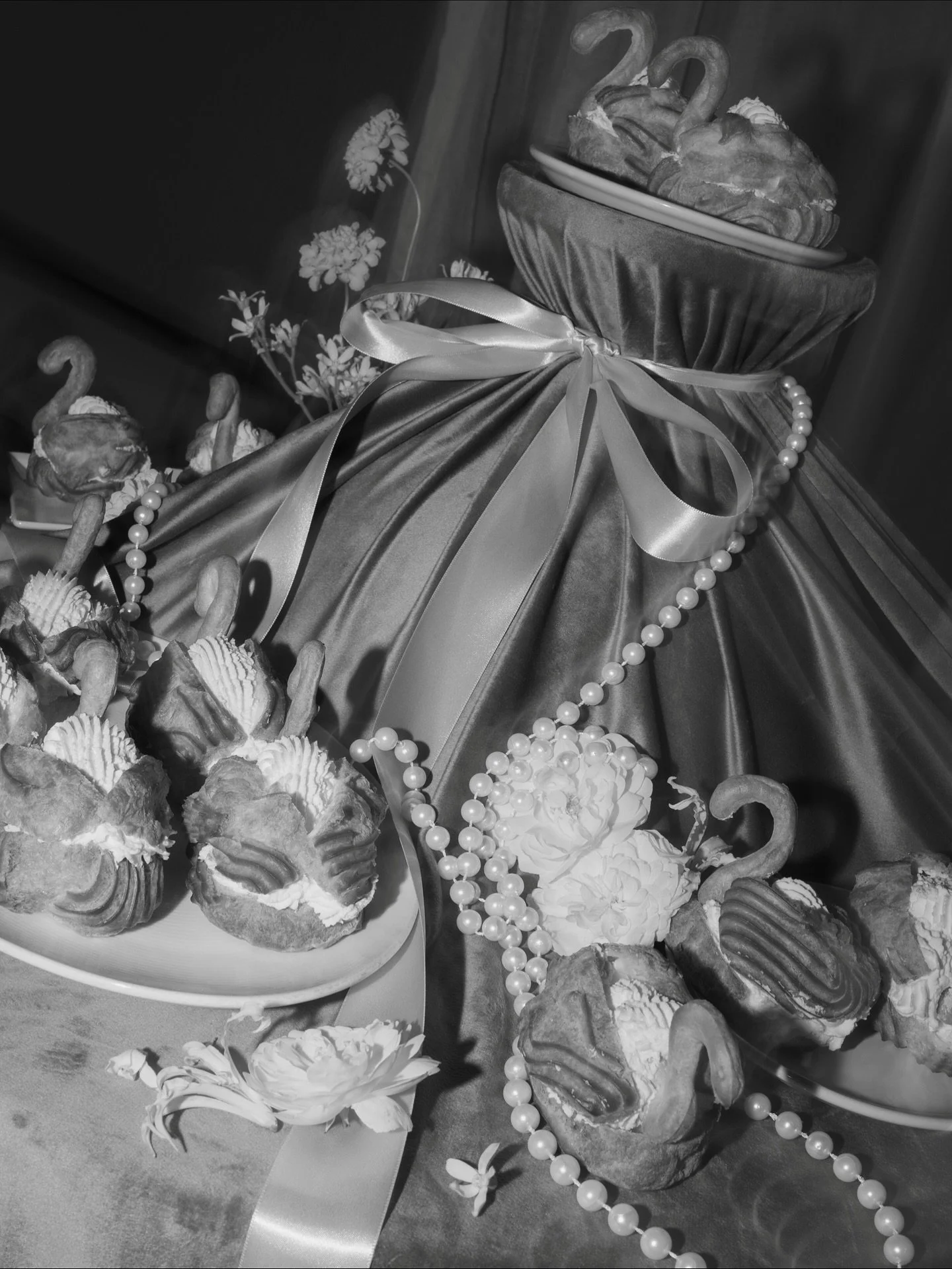 Dreamy wedding details! It was the swans for me! 💕

Vendor team
Planning |&nbsp;@amandajeanpdxevents 
Venue |&nbsp;@theallison.weddings 
Floral Design |&nbsp;@isaflora_design_co 
Lighting |&nbsp;@greenlightpdx 
Signage/Stationery | @trelliscreativec