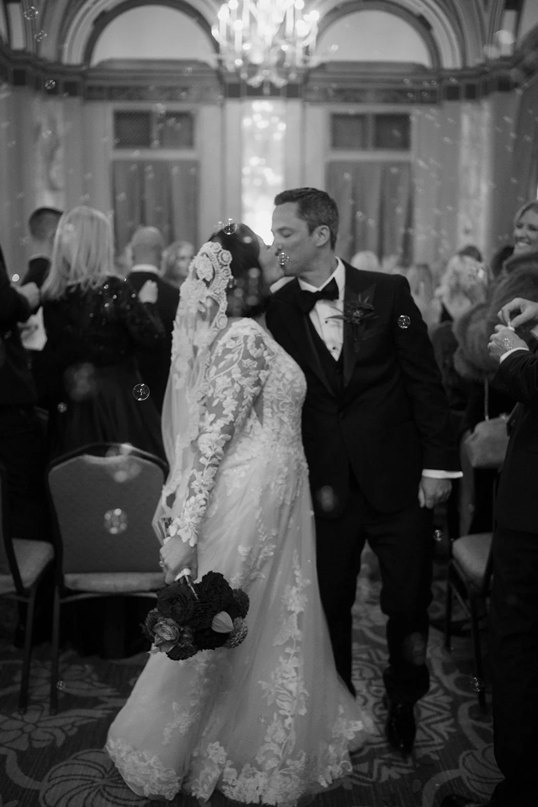 I don't think I have shared much about this amazing day...friends, meet Alex and Jason. 💕⁣
⁣
Vendor Team:⁣
Photographer | @tilldeathdoweadventure⁣
Planning | @lisamattera.events⁣
Venue | @sentinelhotel⁣
HMUA | @brandonedwardscissorhands @brittanybla