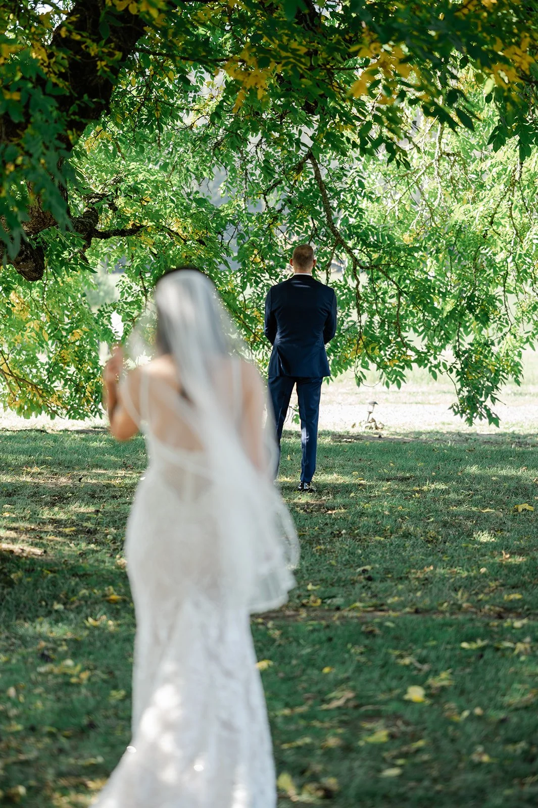 Pros and Cons of a First Look on Your Wedding Day