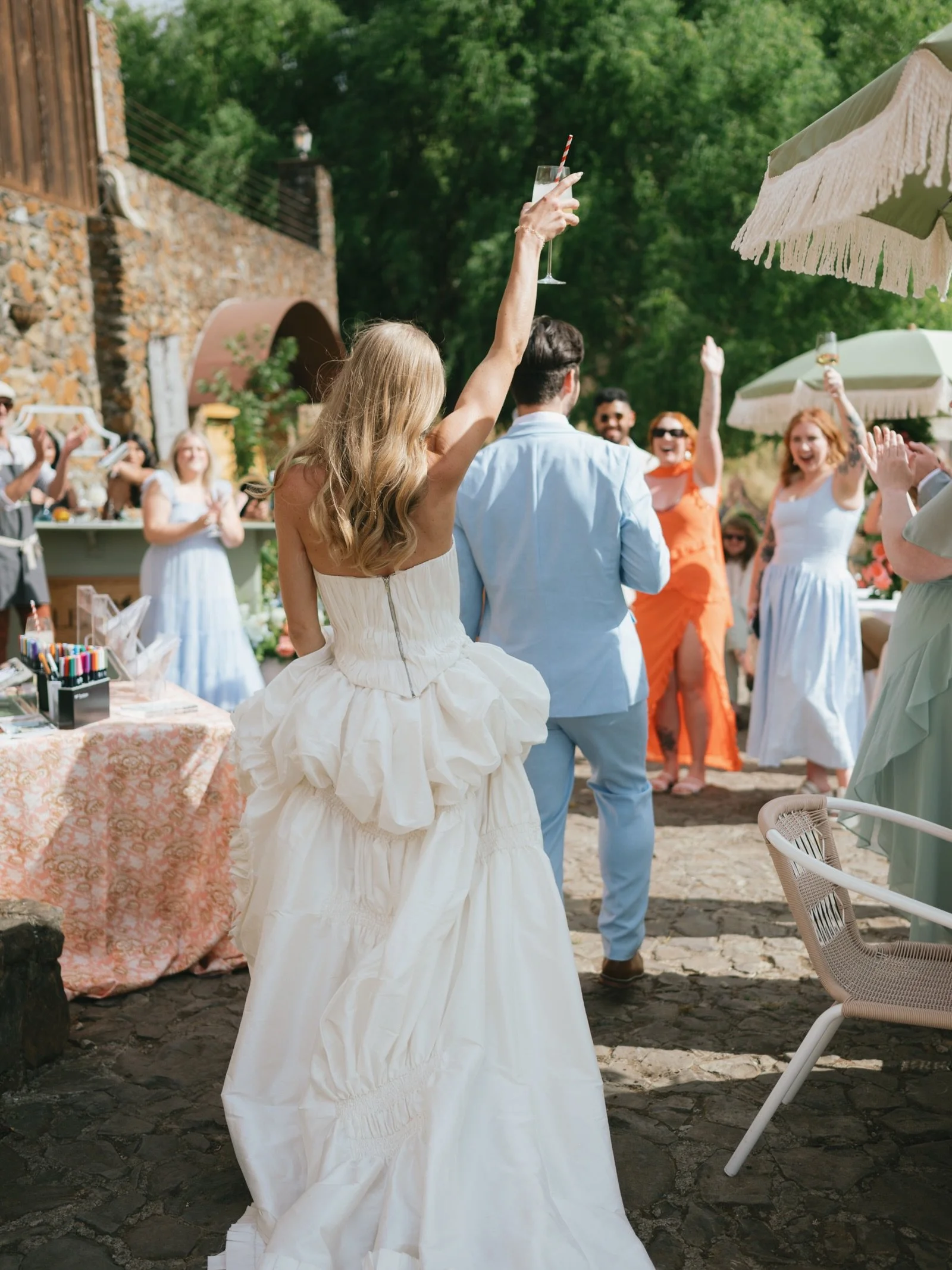 I can&rsquo;t believe it&rsquo;s been a month since this amazing day! So many amazing moments-it&rsquo;s so hard to pick what to share! 

Concept/Host | @tilldeathdoweadventure
Photographer | @tilldeathdoweadventure
Styling | @sidewaysandco
HMUA | @m