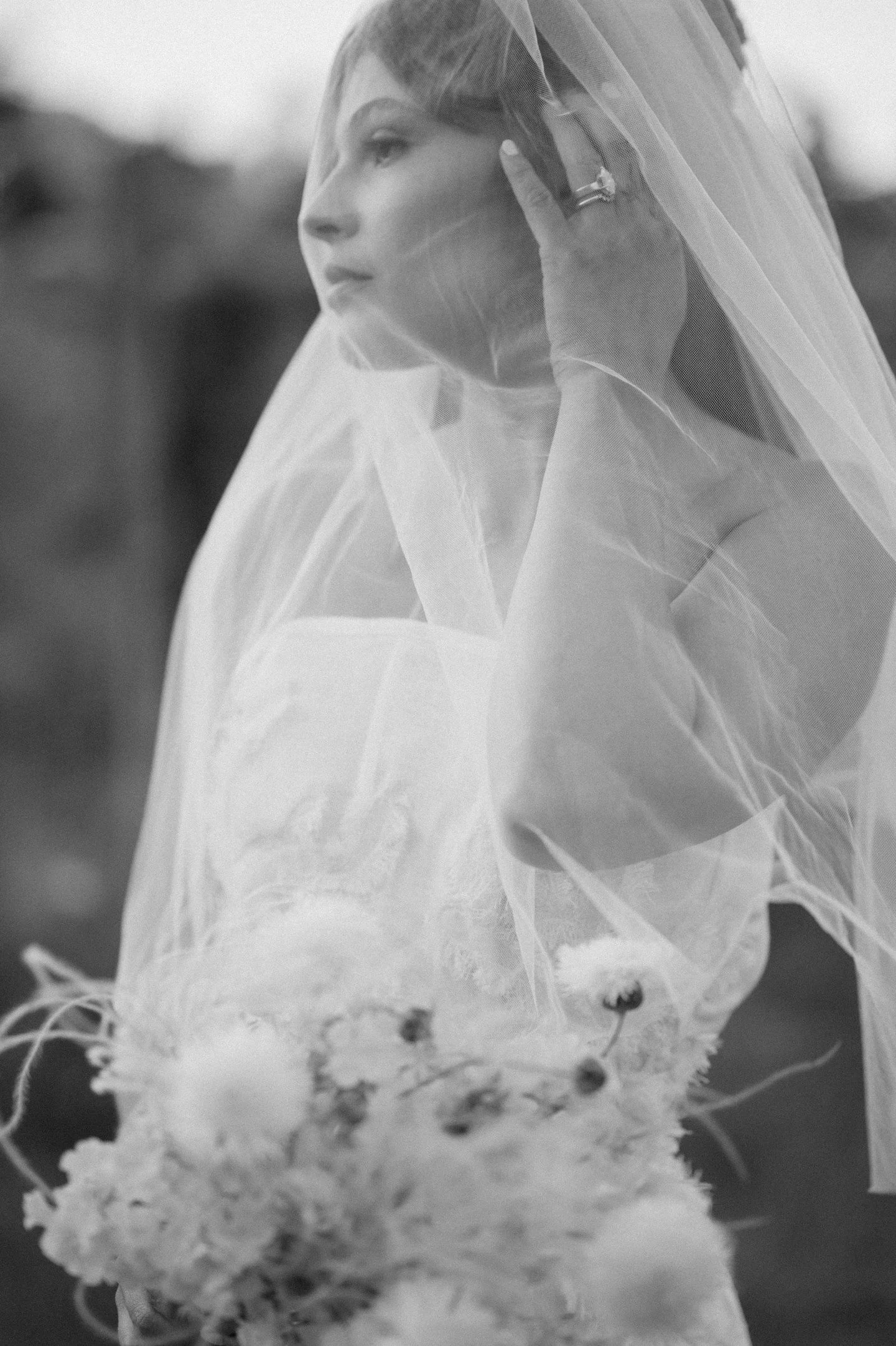 It's never a bad idea to have a veil for sunset portraits. Never. ⁣
⁣
Concept/Host | @tilldeathdoweadventure⁣
Photographer | @tilldeathdoweadventure⁣
HMUA | @marinahaynes_artistry⁣
Model | @goodewithane⁣
Venue | @maysaraevents⁣
Florals | @theslowcult