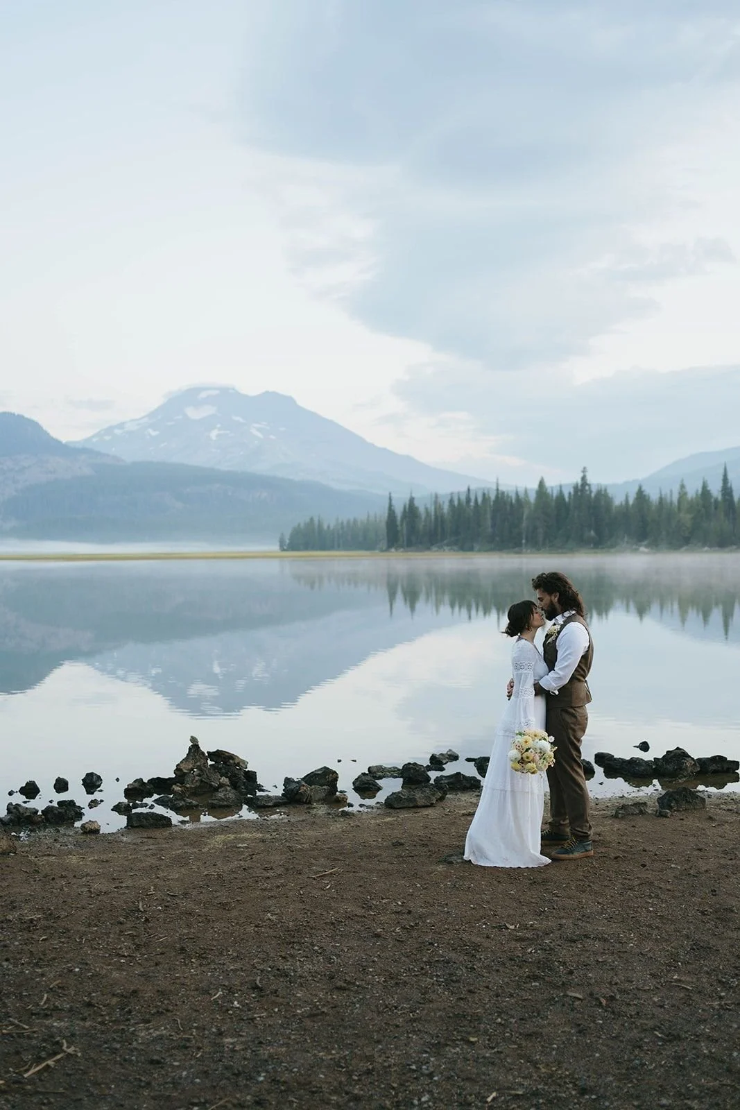 Headed back to this lake today for a senior session and it reminded me of this magical morning last year. ⁣
⁣
Concept | @tilldeathdoweadventure⁣
Photographer | @tilldeathdoweadventure⁣
Florals | @theslowcult⁣
Dress | Vintage⁣
HMUA | @marinahaynes_art