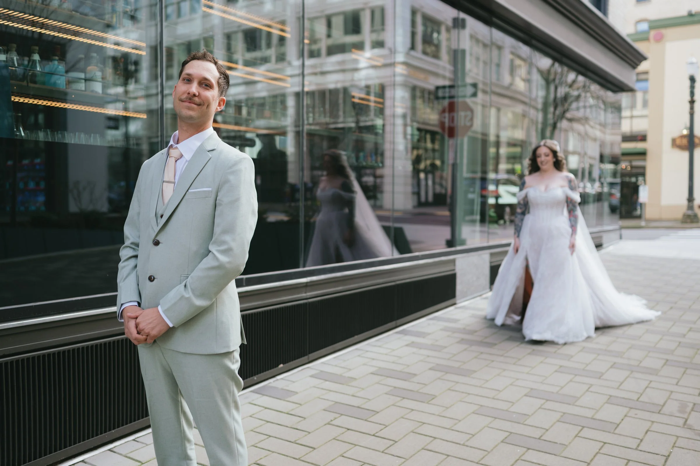 couple having their first look in downtown Portland, Oregon.