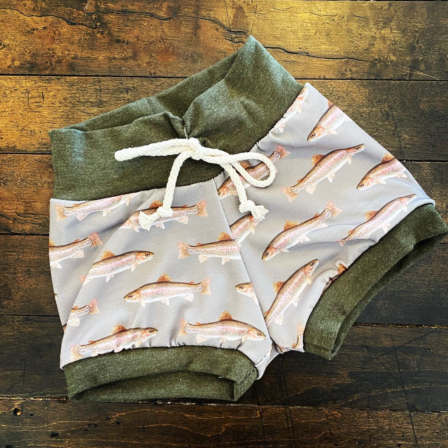 New Shorties are up on the website! We have all sizes 0-3mo through 5T. Order them now or stop in to grab some today! Shipping and Pick Up options available. 
@amariehandmade #michiganbaby #flyfishing #rainbowtrout #graylingmichigan #gogreengowhite #