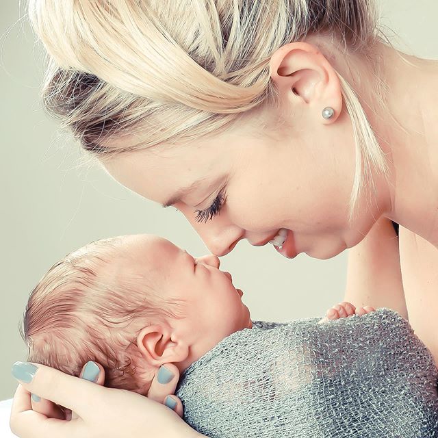Happy Friday everybody! I am so excited to announce my BREASTFEEDING LESSONS for Modern Mothers 😍 I will visit you at home or hospital as soon as your bubba arrives to teach you how to breastfeed successfully!! And I will come back on Day 1, Day, 3,
