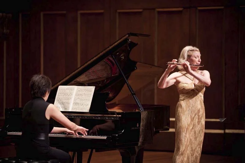 with Katherine Chi, piano. Jordan Hall, Boston. Photo Jesse Weiner.