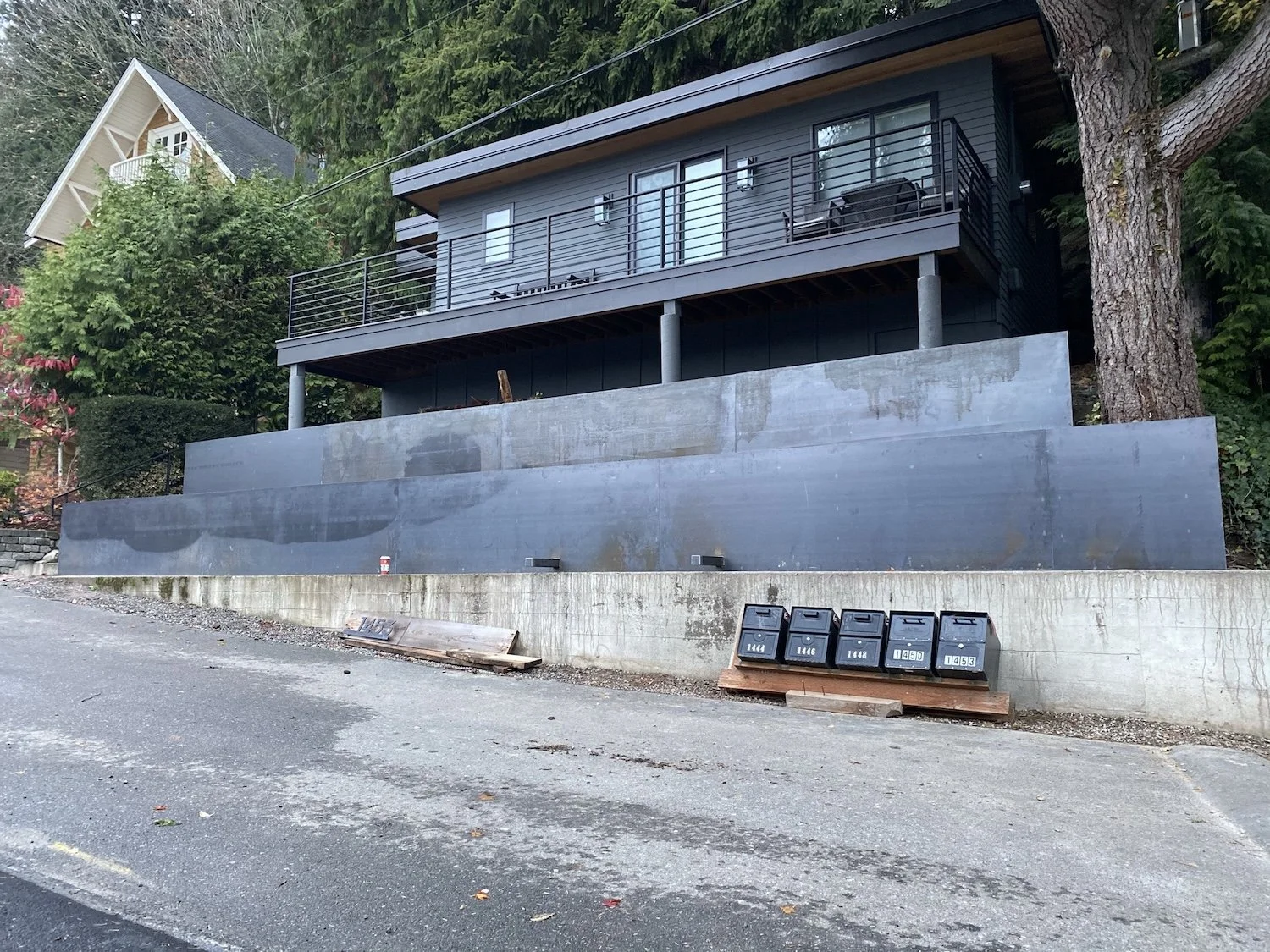 Strand Retaining Wall