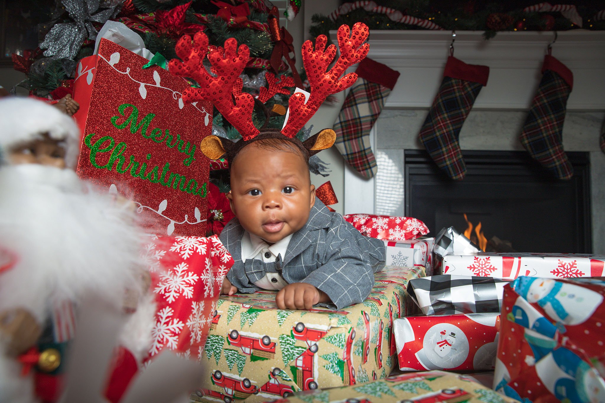 Newborn Holiday Photo Shoot