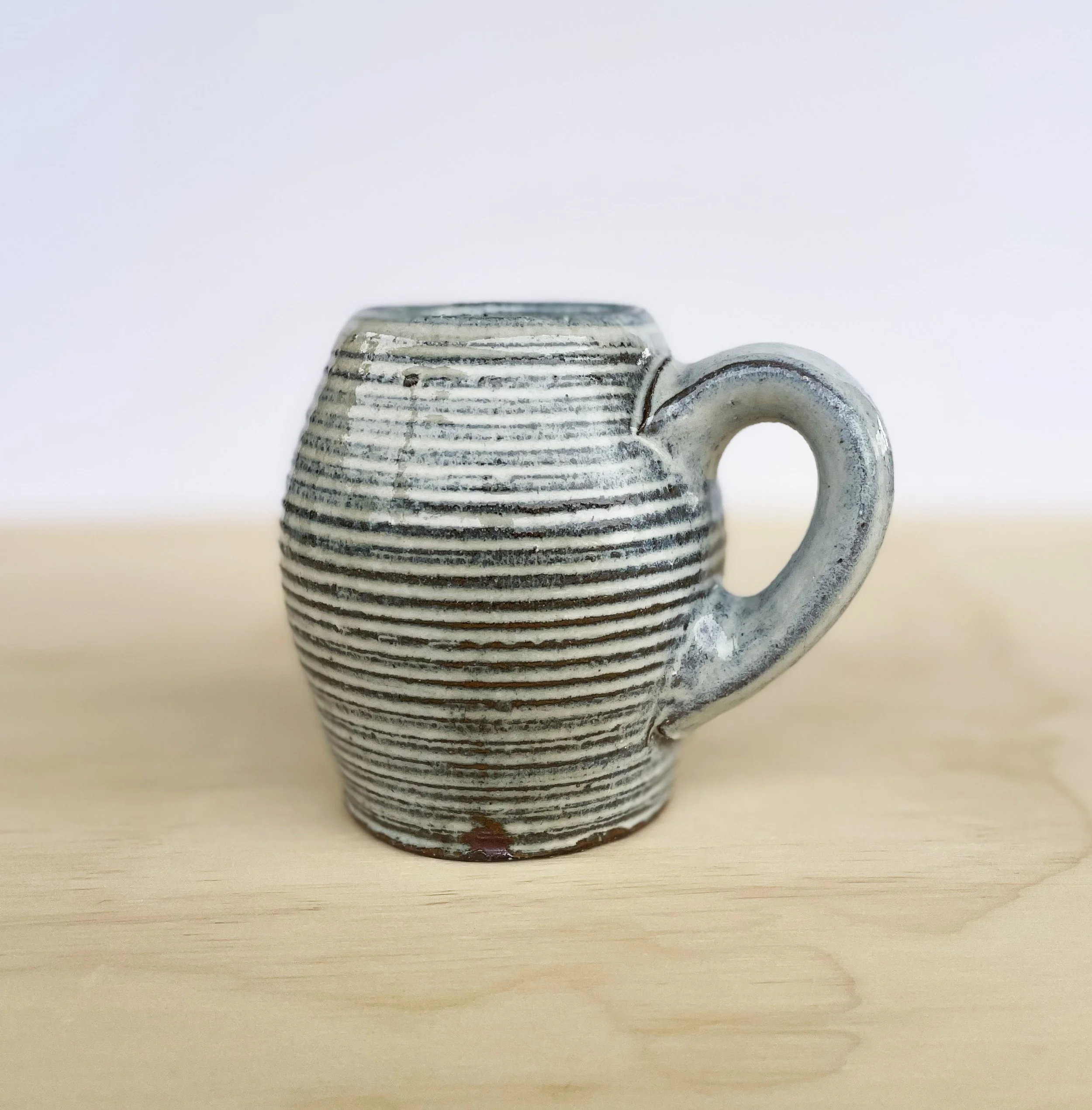 Mug3View2.jpg