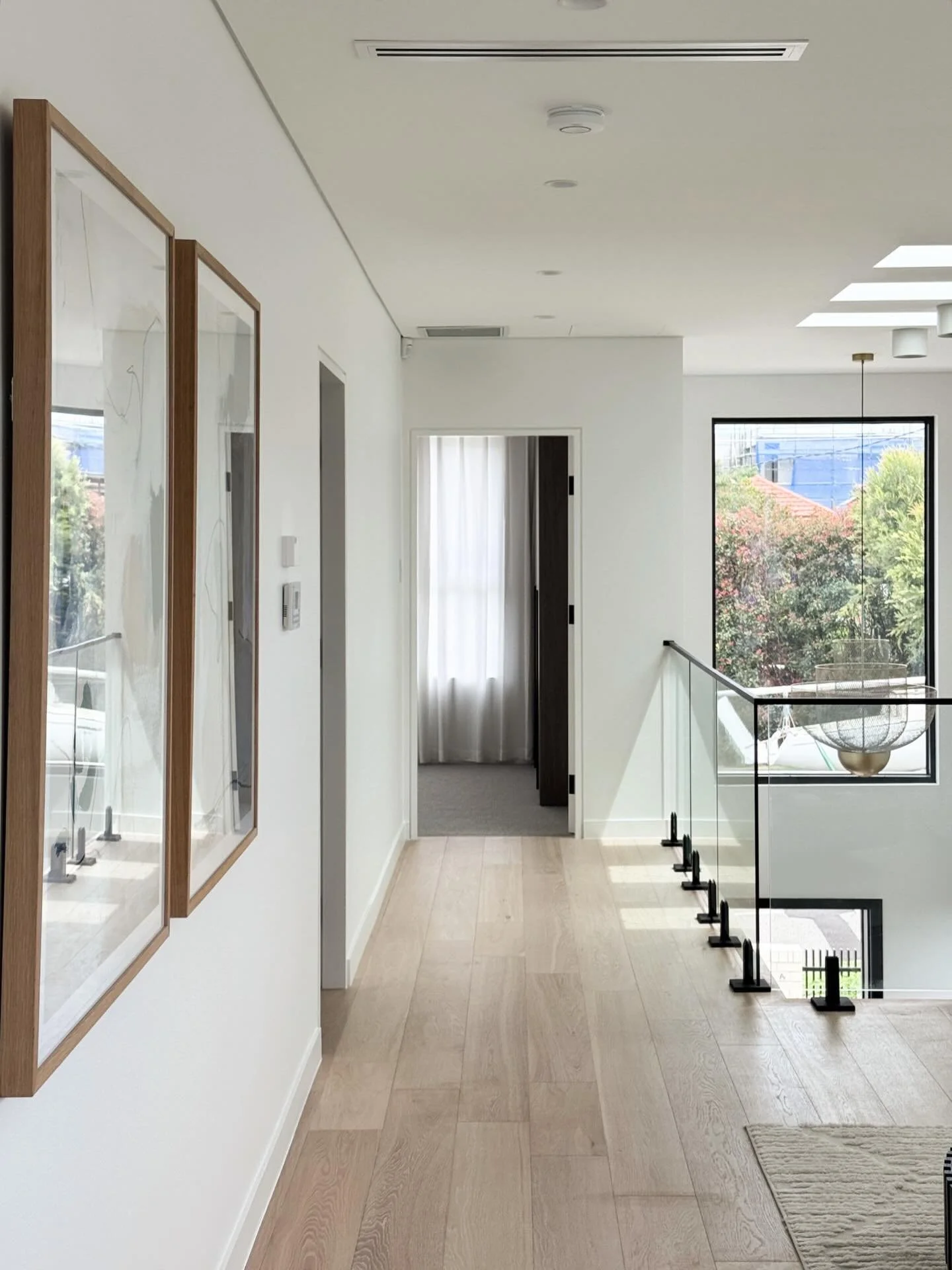 Styling that makes every corner feel intentional 🤍@makermadestudios 
.
.
.
.
.
#propertystyling #homestaging #interiordecor #realestate #homedesign #propertylisting #decorideas #interiordesigninspiration #styledtosell #stylishhomes #realtor #propert