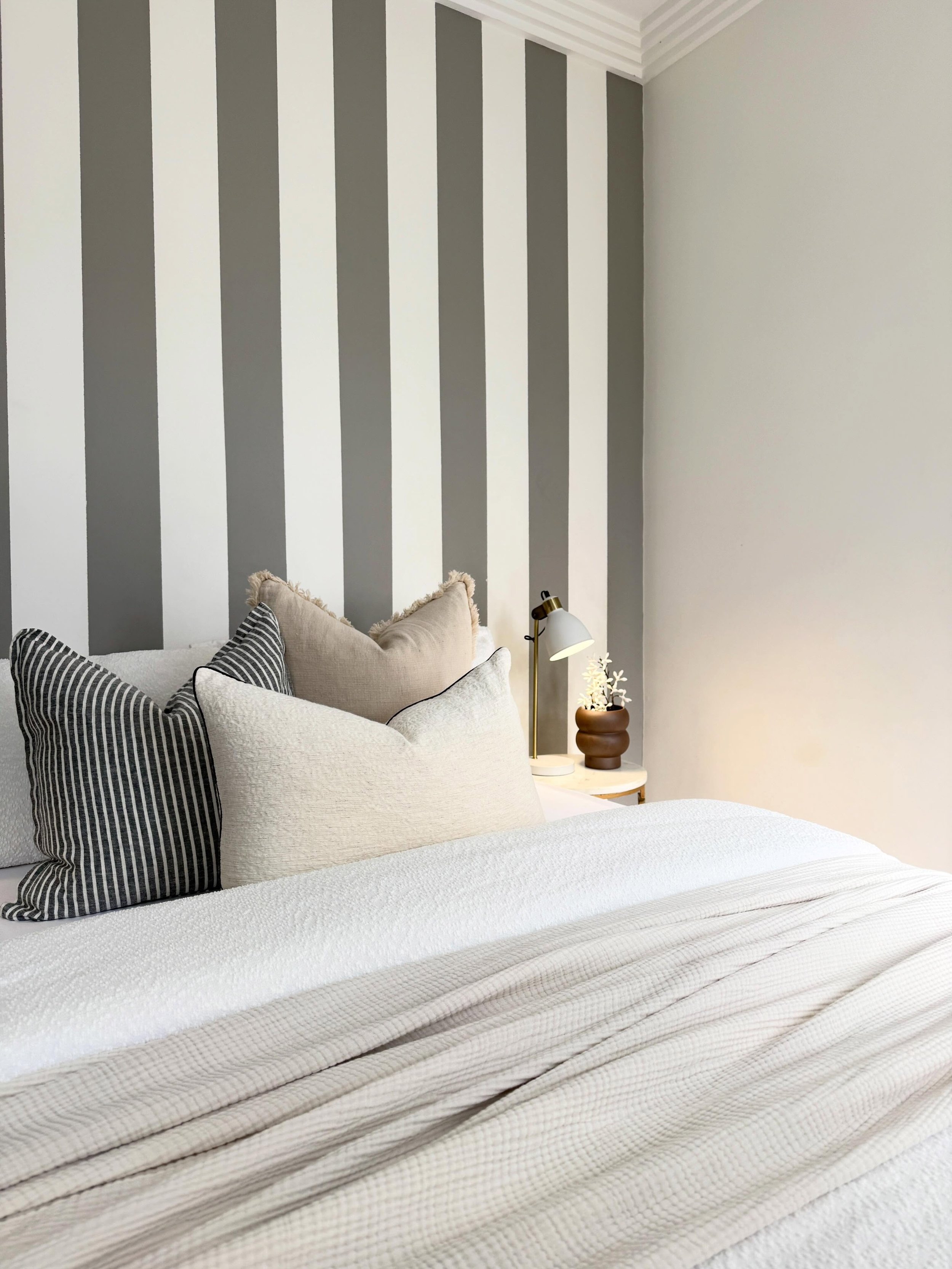 Styled to feel warm, elevated and effortlessly lived in 👌🏼 @makermadestudios 
.
.
.
.
.
#sellwithstyle #interiorstyling #sydneyproperty #sydneypropertymarket #sydneypropertystyling