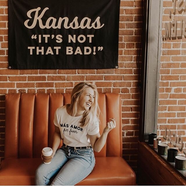 MERRY KANSAS DAY :)
Thanks for letting us make the sweetest Kansasy goods for you. Stop by the shop for a photo op of your own, because not only is Kansas not that bad, it&rsquo;s actually the best. 📷: @kaitlyndemuth
.
.
#kansasitsnotthatbad #acme #