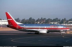 USAir_Boeing_737-3B7_at_John_Wayne_Airport,_Aug_1989.jpg