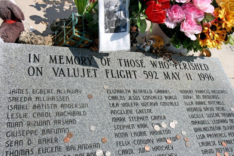 VJA592 Memorial.jpg