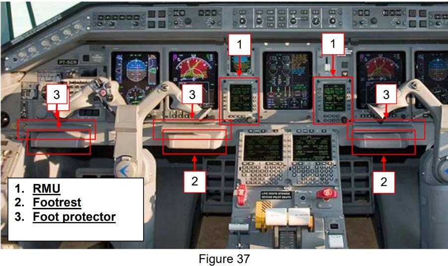 GLO1907 Cockpit.jpg