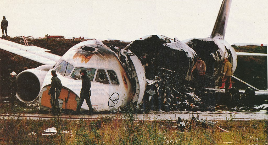 LH2904 Wreckage 1.png