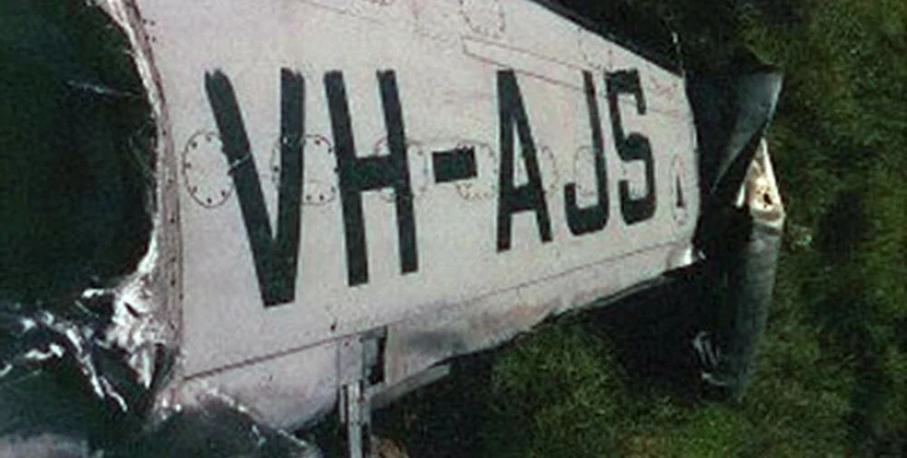 VH-AJS Wreckage.jpg