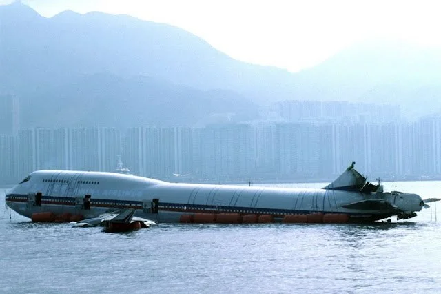 CI605 Wreckage 4.jpg