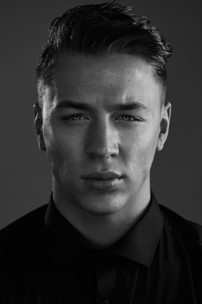 HARRY CARTER