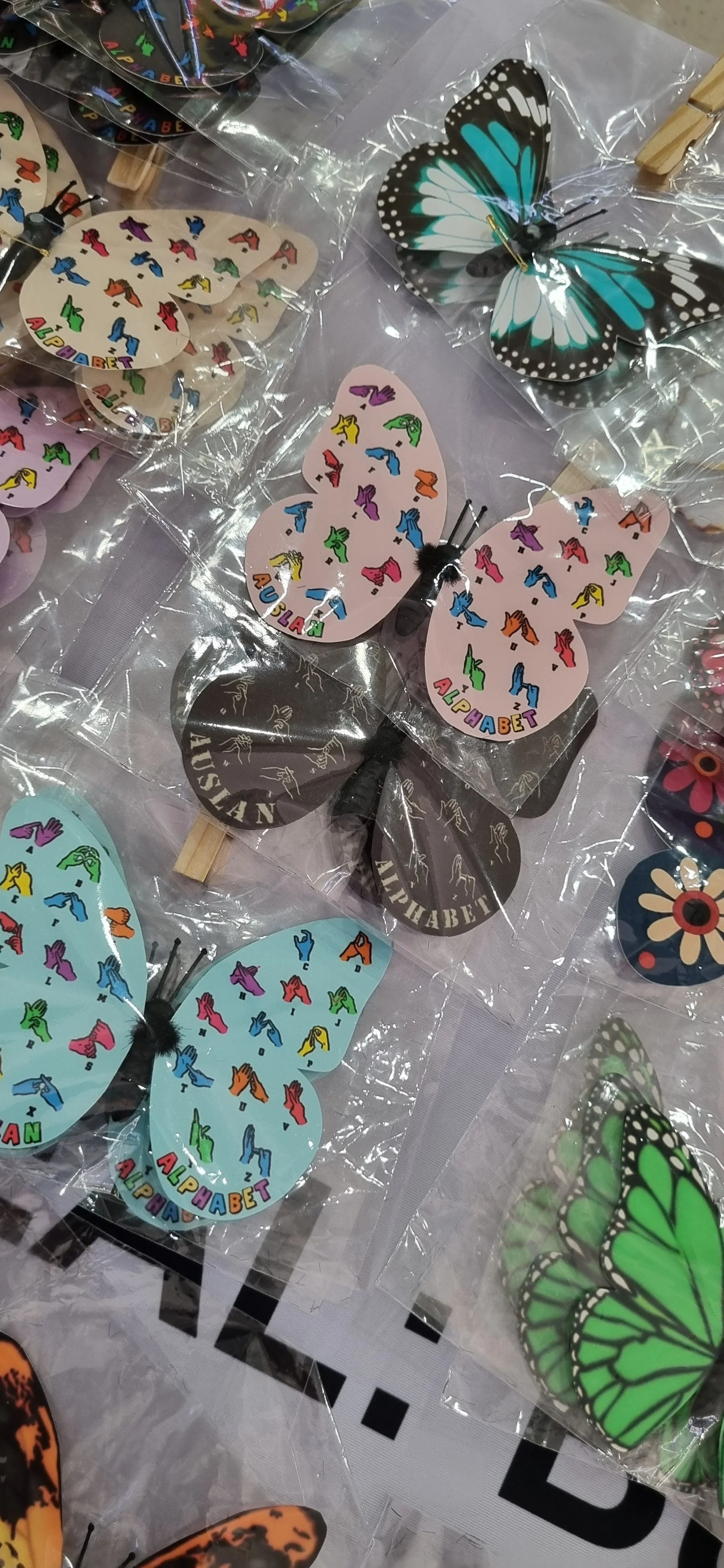 🦋 Pop-Up Store at Miami Plaza – Deaf Butterflies 
