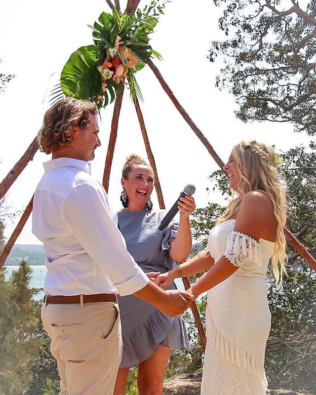 With Valentines just around the corner, I smell some sweet, sweet engagements 💘 and I wanna hear all about them... How&rsquo;s this action shot from Kara &amp; Trents wedding. It was bloody hot and bloody beautiful!