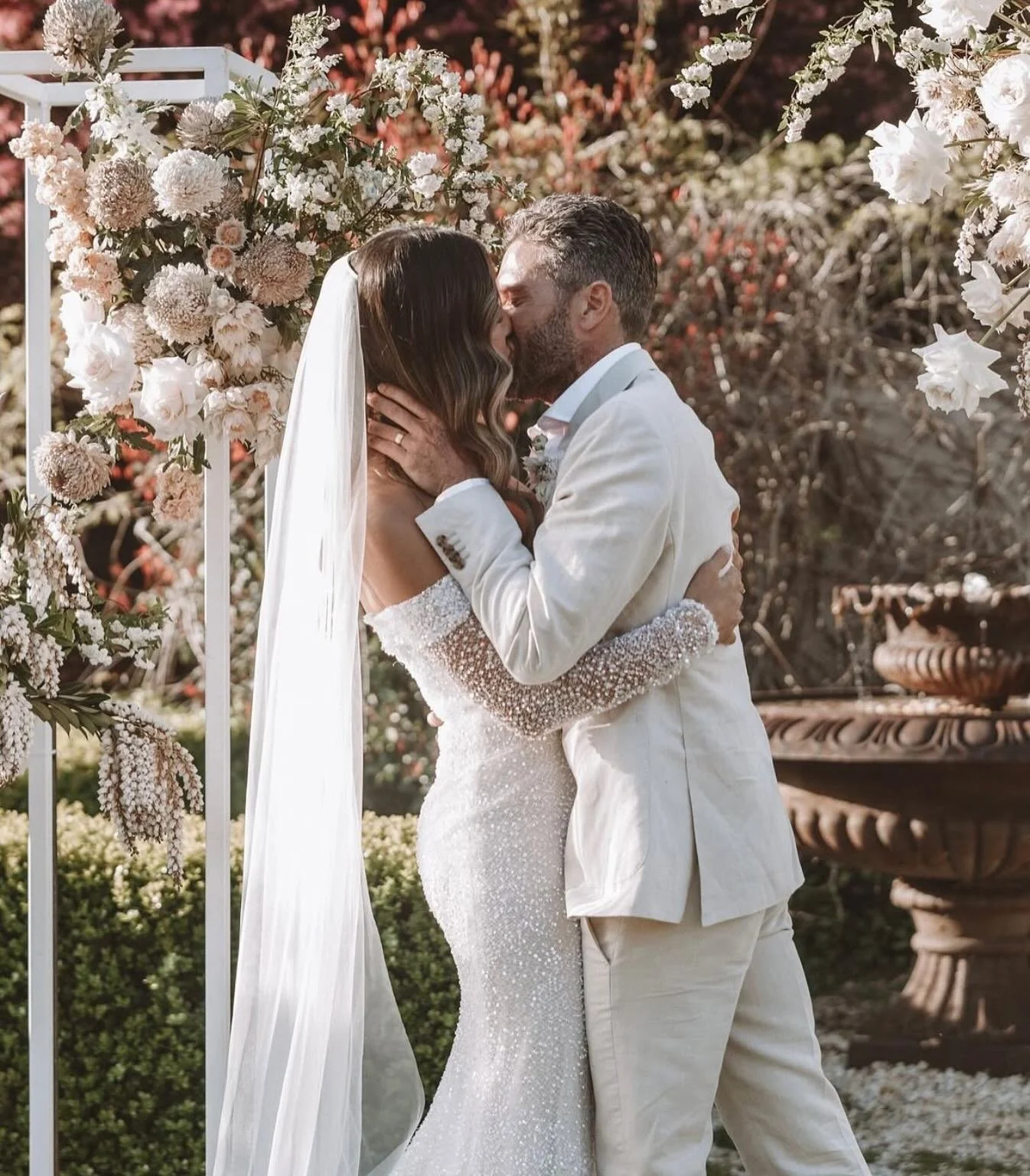 Happy anniversary guys! @emileahmiller @shadedogg 

Three years since you tied the knot at @bells_at_killcare, can you believe it?!?!

I seriously love seeing where life takes my couples after the big day &mdash; overseas and a baby for you two.

Als