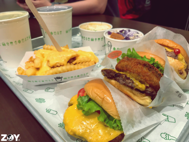 Except for one burger, everything in this tray is mine! LOL.