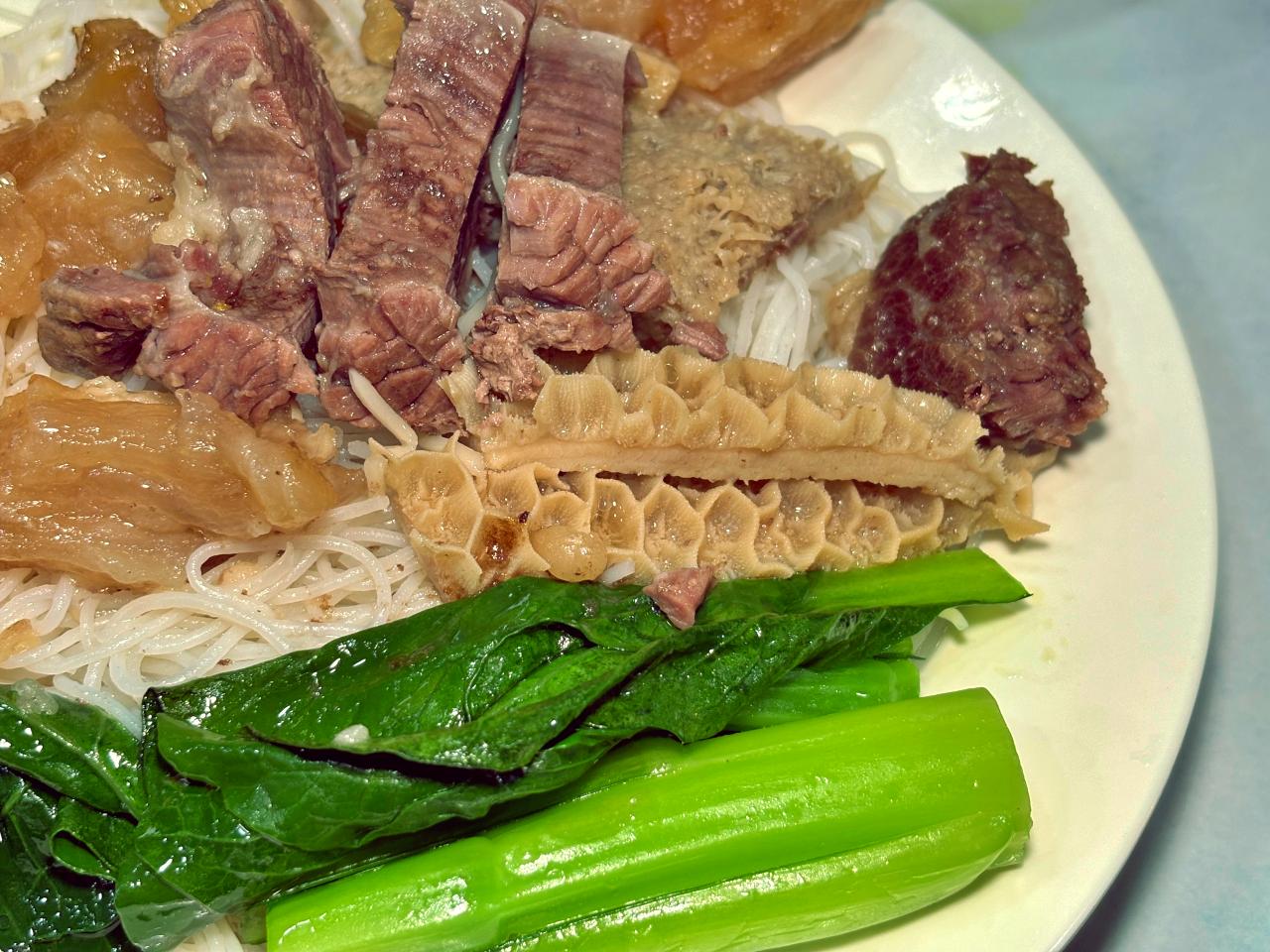 Sister Wah Beef Brisket (華姐清湯腩): A Hong Kong Beef Brisket Noodle Spot with MICHELIN Bib Gourmand Recognition (Is It Overrated?)