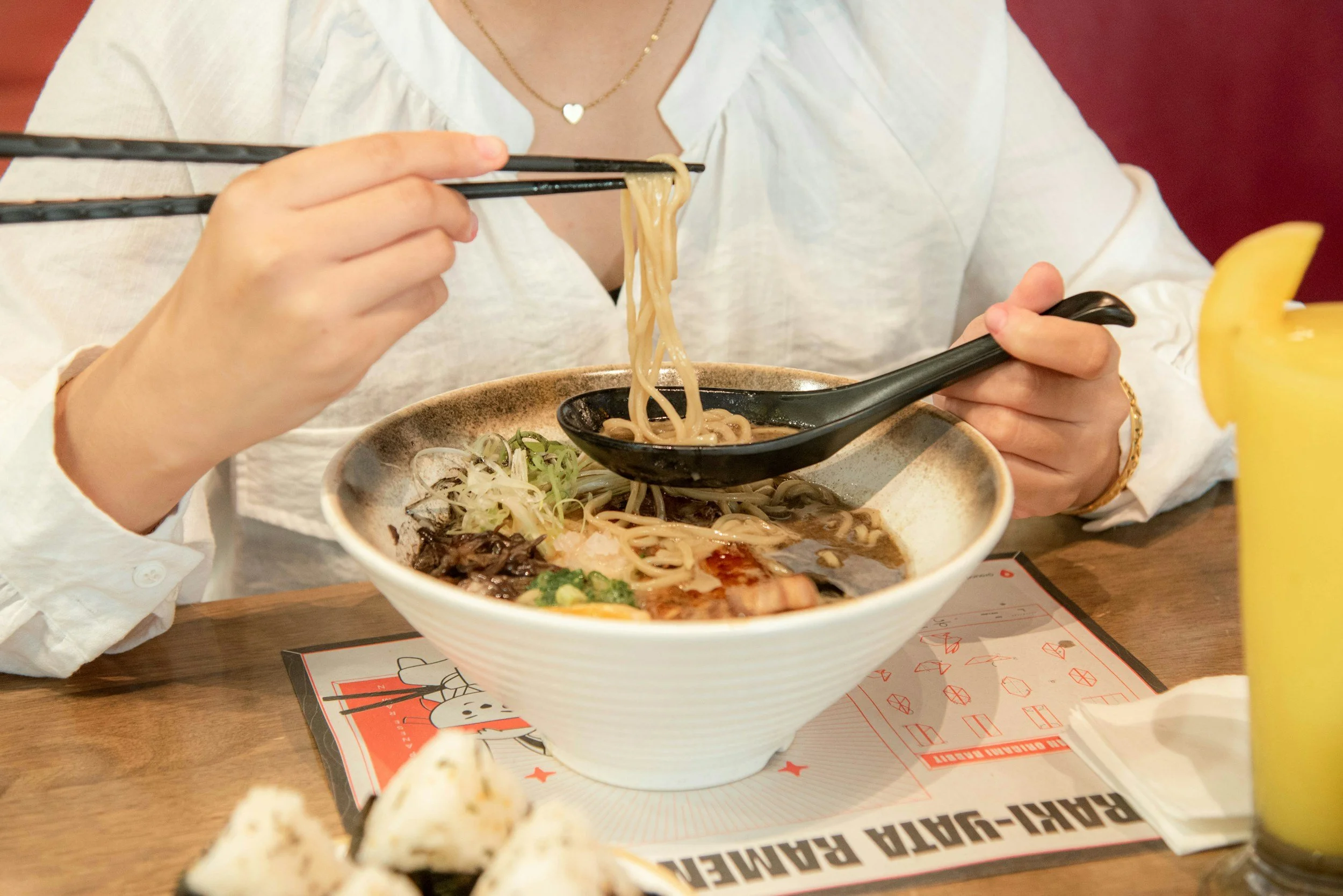 7 Signature Dishes Travelers are Chasing Around the World&nbsp;