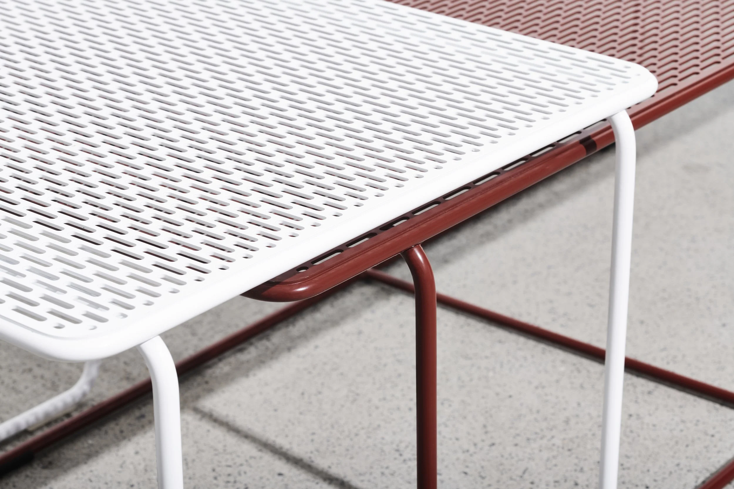 NEATT - PAPERCLIP - TABLE - COFFEE - 008.jpg