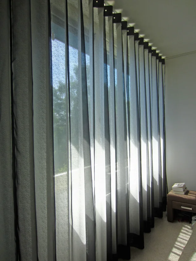 Kimik_Design_Gordijn_Structuur_Zwart_Wit_No31_3.jpg