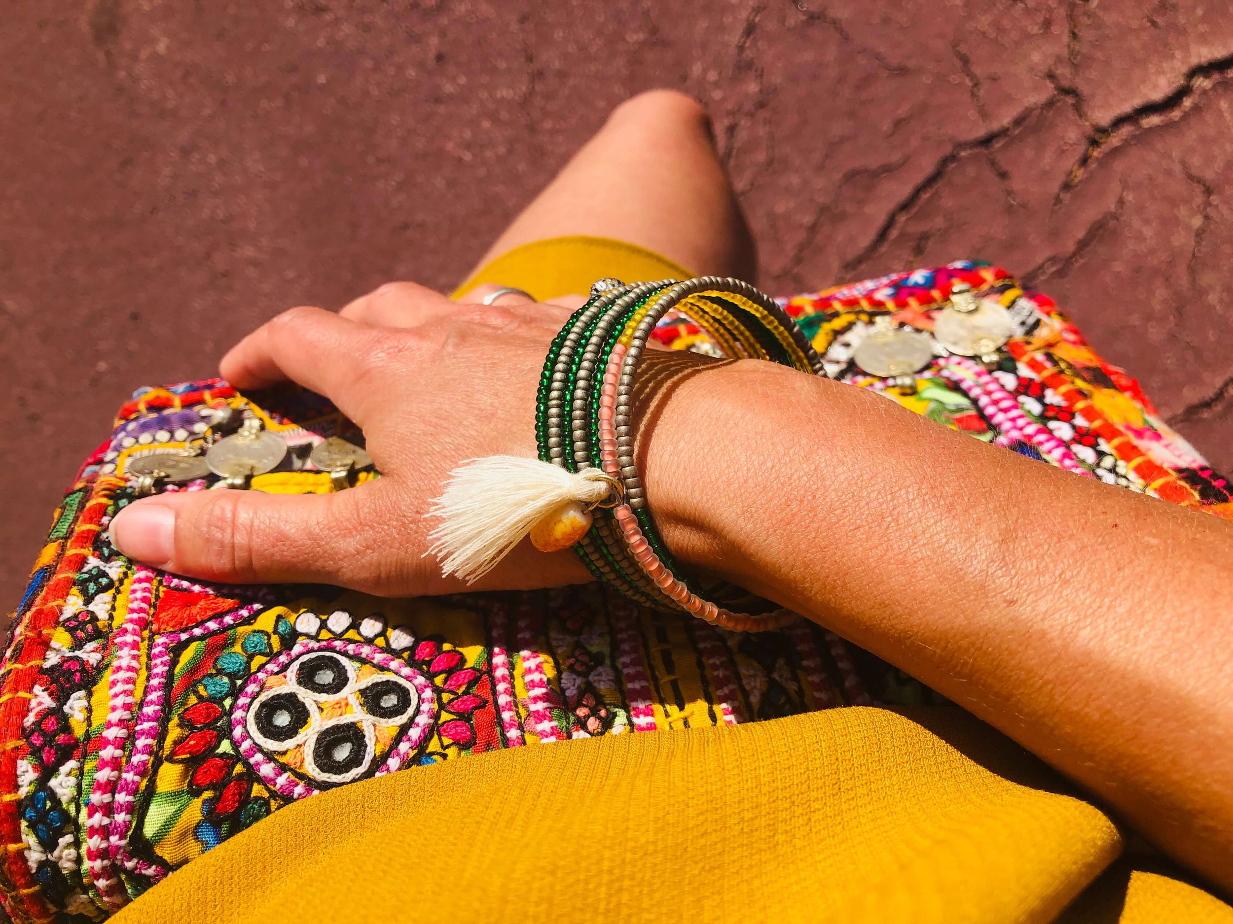 frohlotte-armband-bunte Reifen-upcycling schmuck24.jpeg