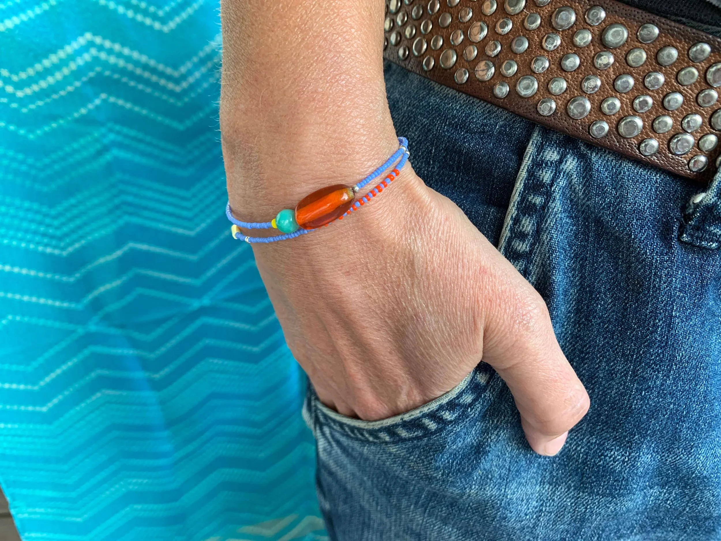 frohlotte-armband-upcycling bunte Perlen3.jpeg