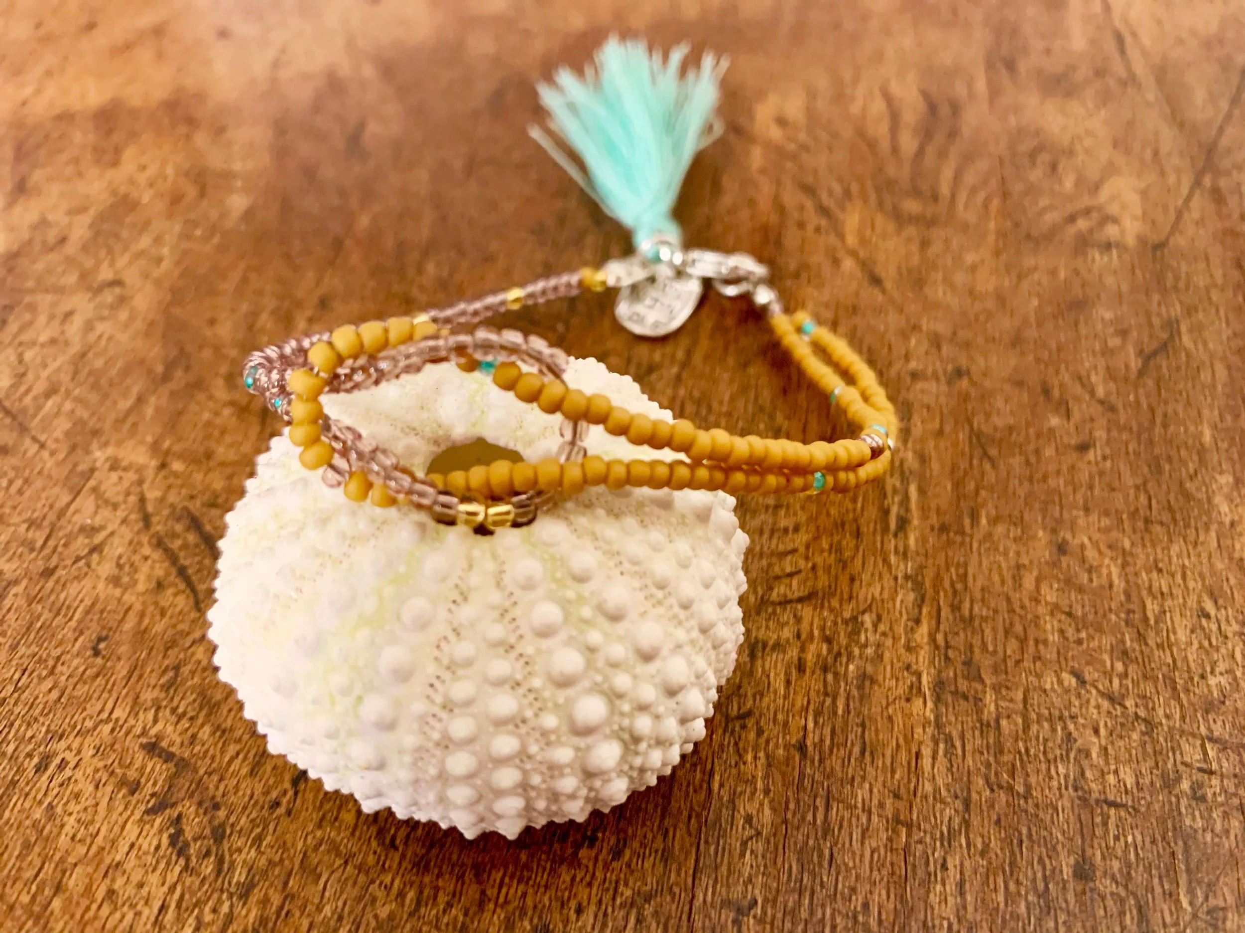 frohlotte-armband-verschlungene vroni-handmade schmuck11.jpeg