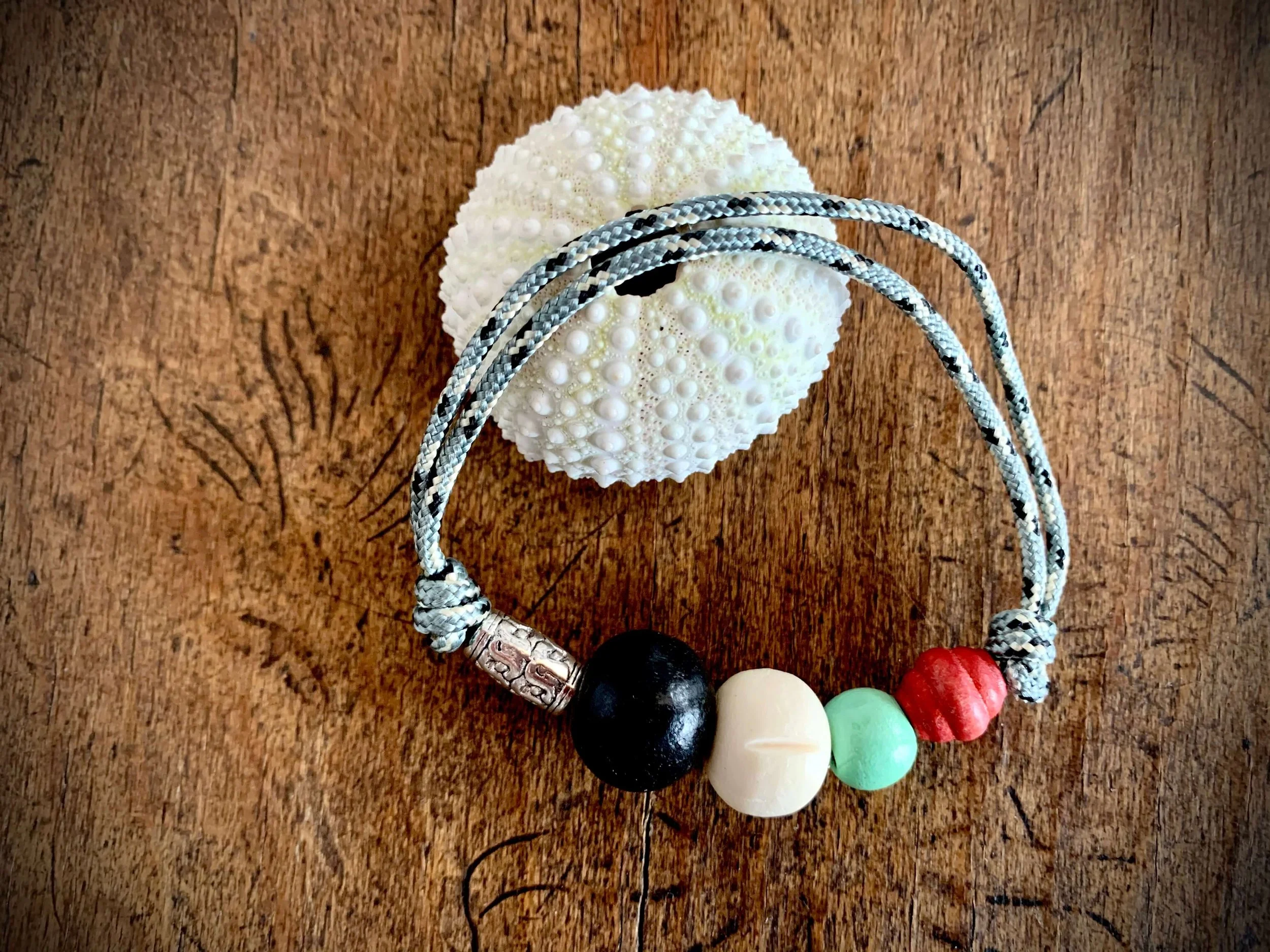 frohlotte-armband-zarterl-upgecycleter schmuck22.jpeg