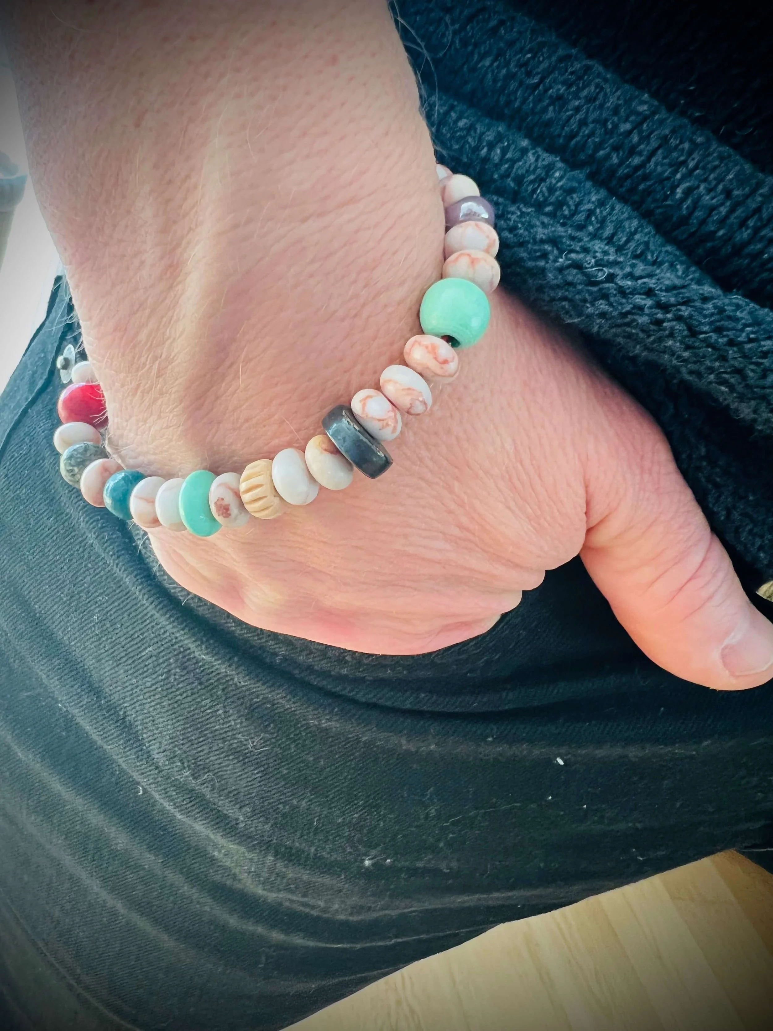 frohlotte-armband-maenner-steinarmbaender-upgecycleter schmuck1.jpeg