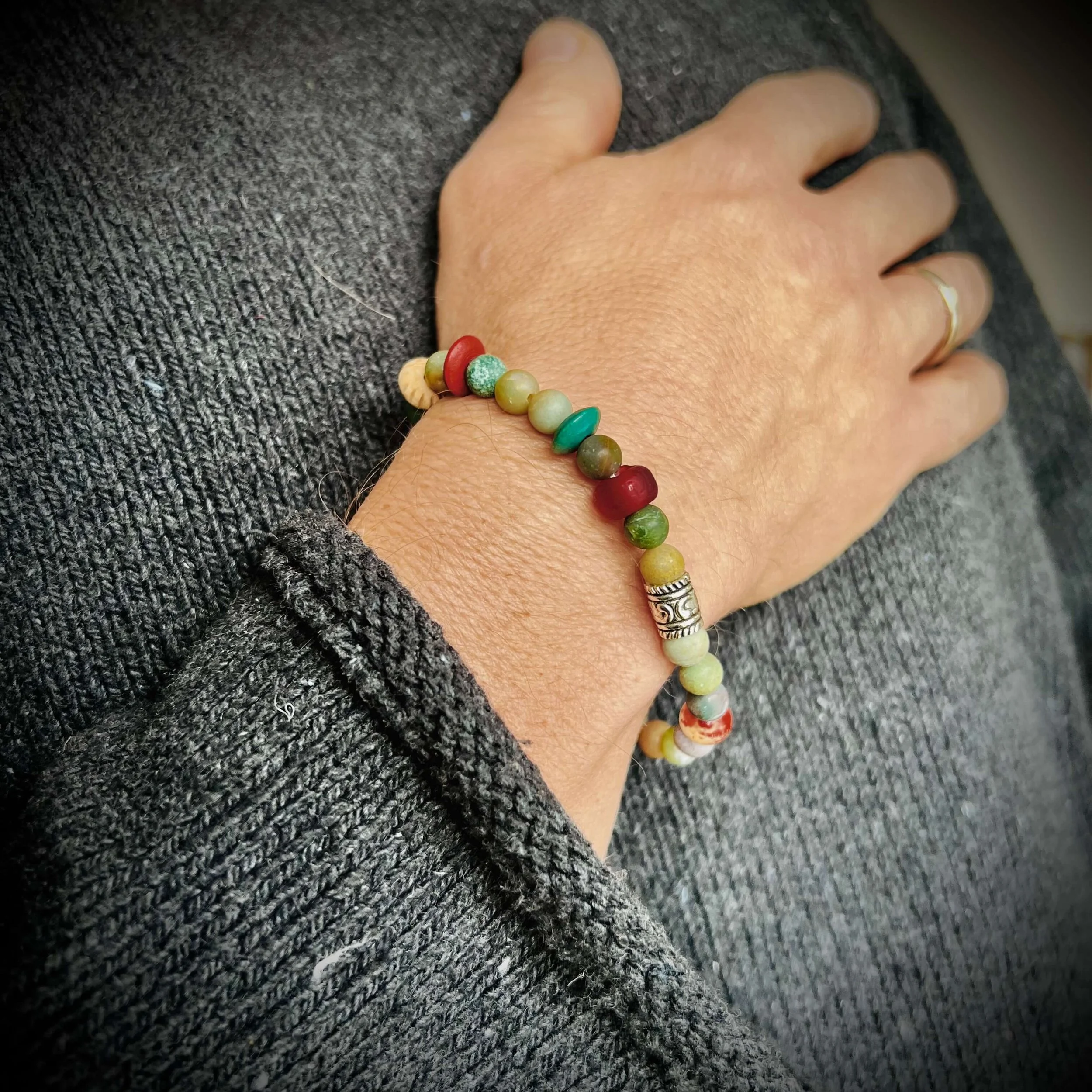 frohlotte-armband-maenner-steinarmbaender-upgecycleter schmuck8.jpeg