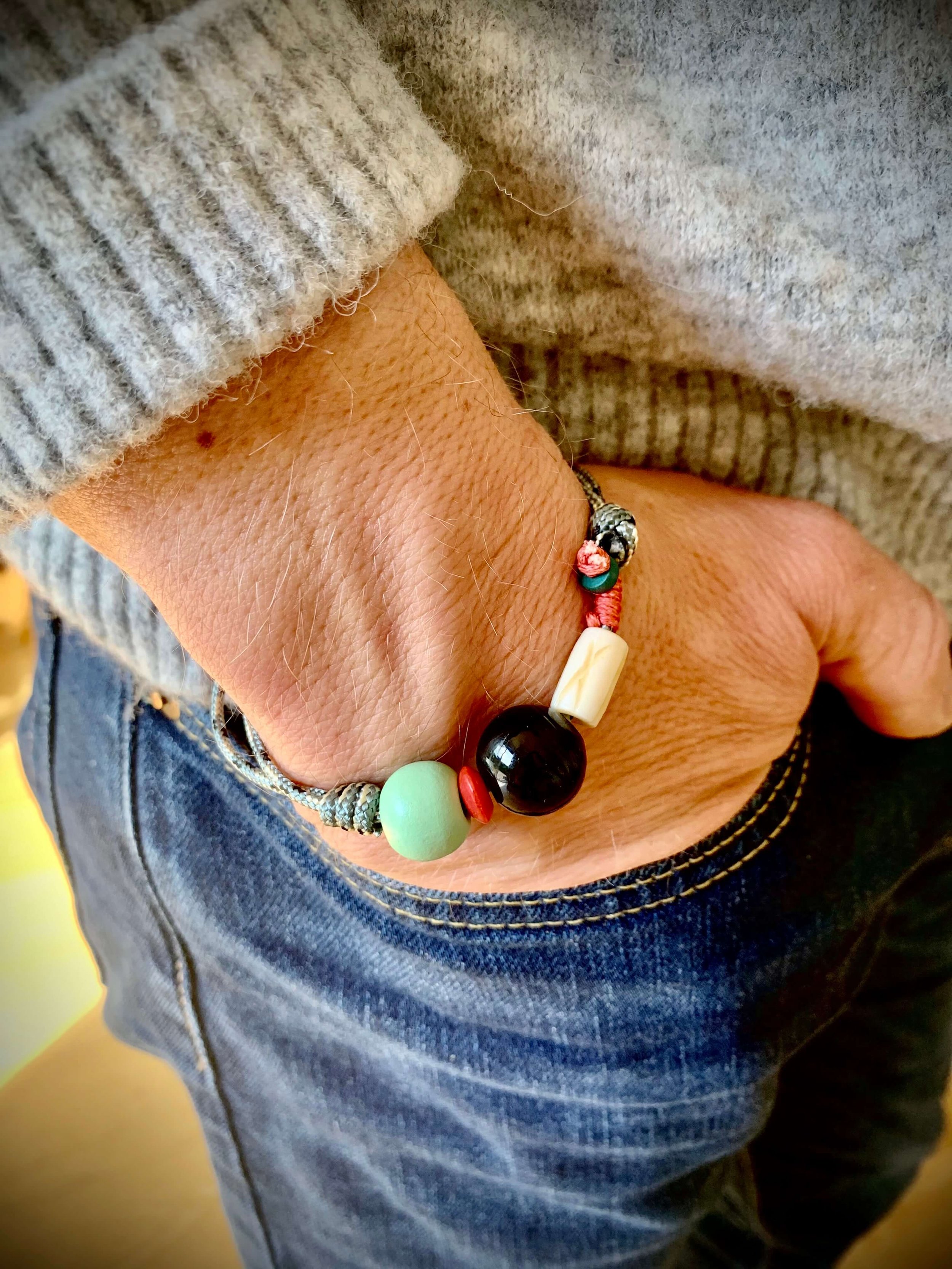 frohlotte-armband-zarterl-upgecycleter schmuck1.jpeg