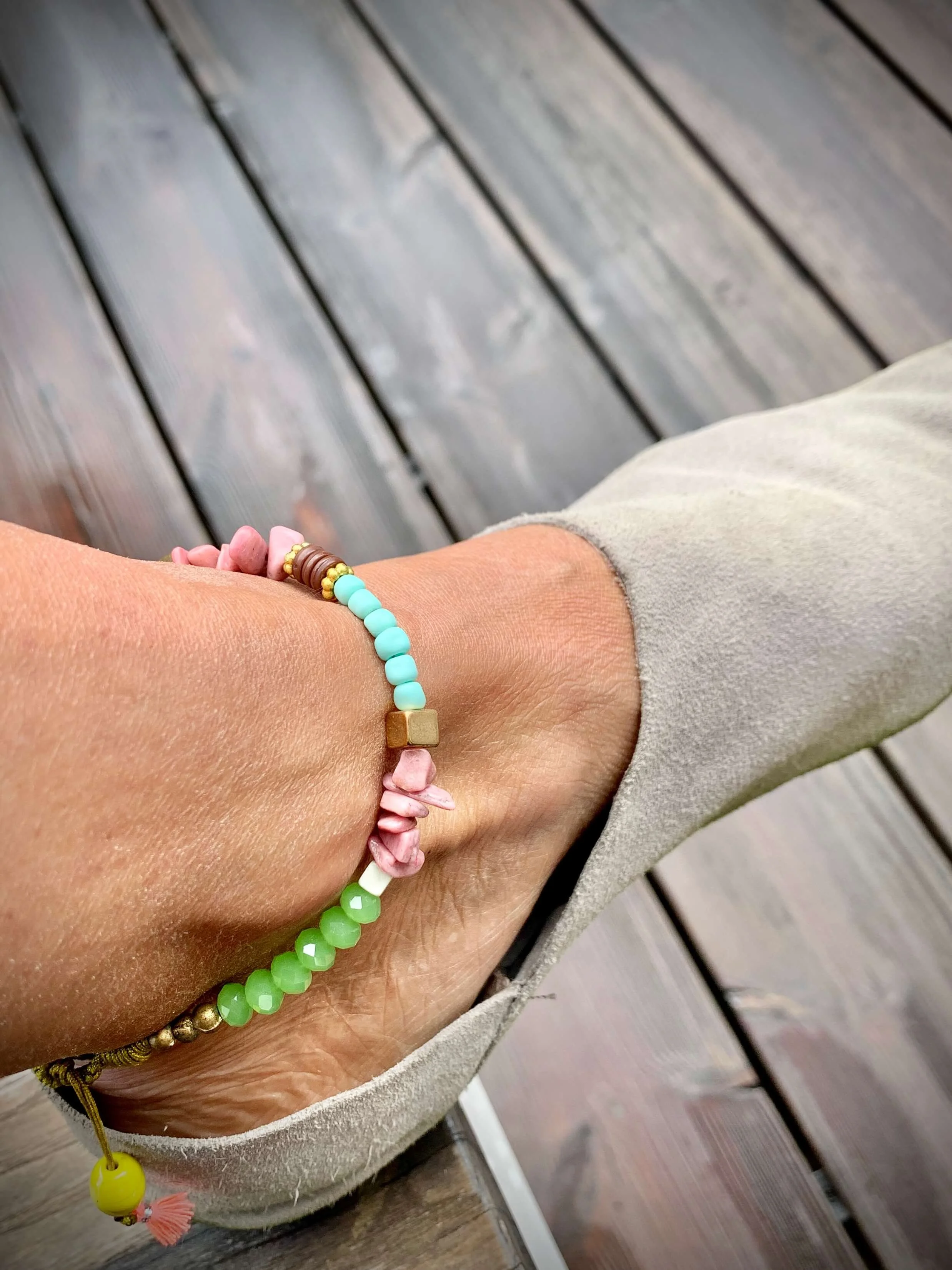 frohlotte-fusskettchen-frauen-upgecycleter schmuck24.jpeg