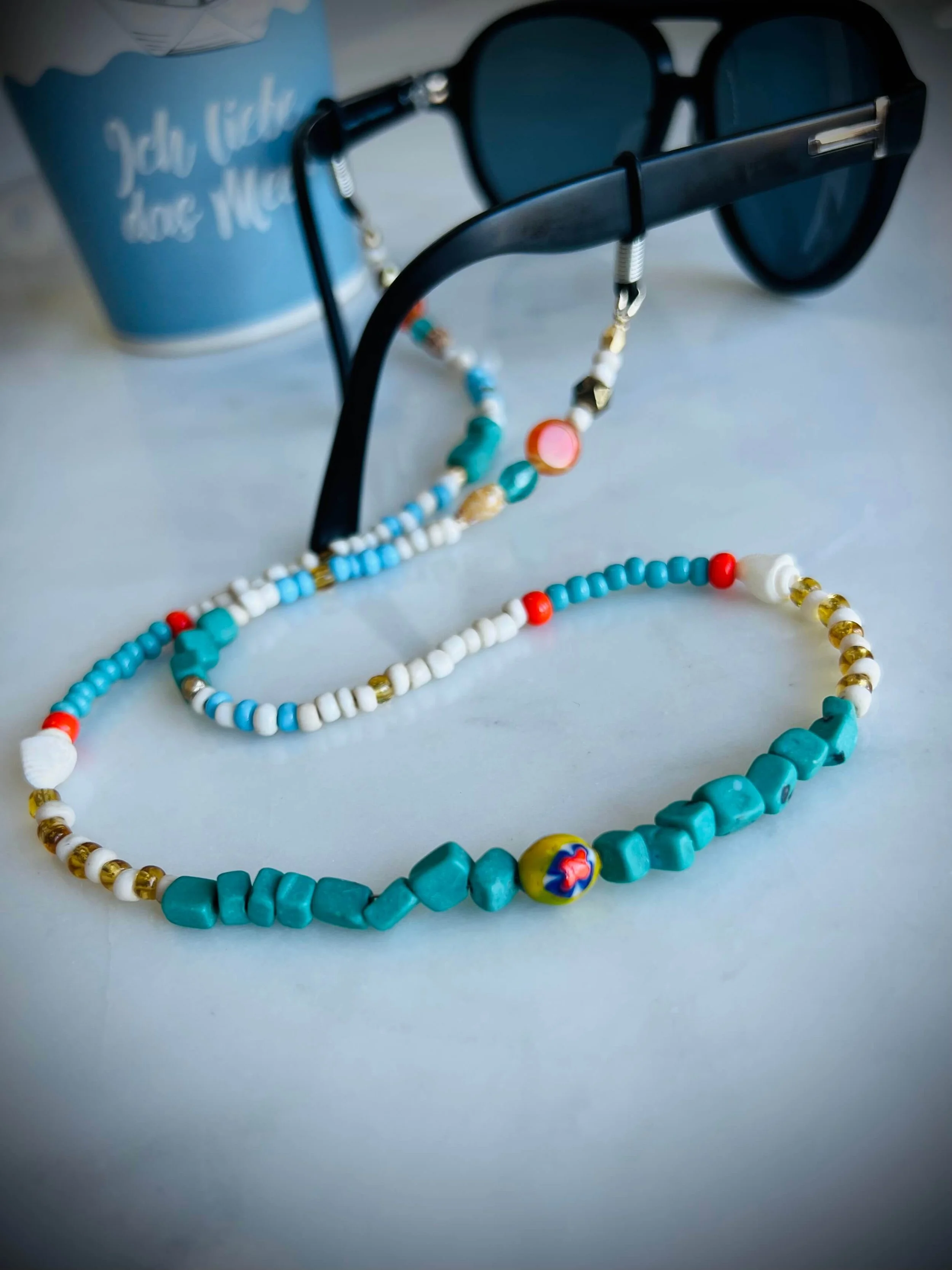 frohlotte-brillenketten-frauen-bunte britta-upgecycleter schmuck34.jpeg