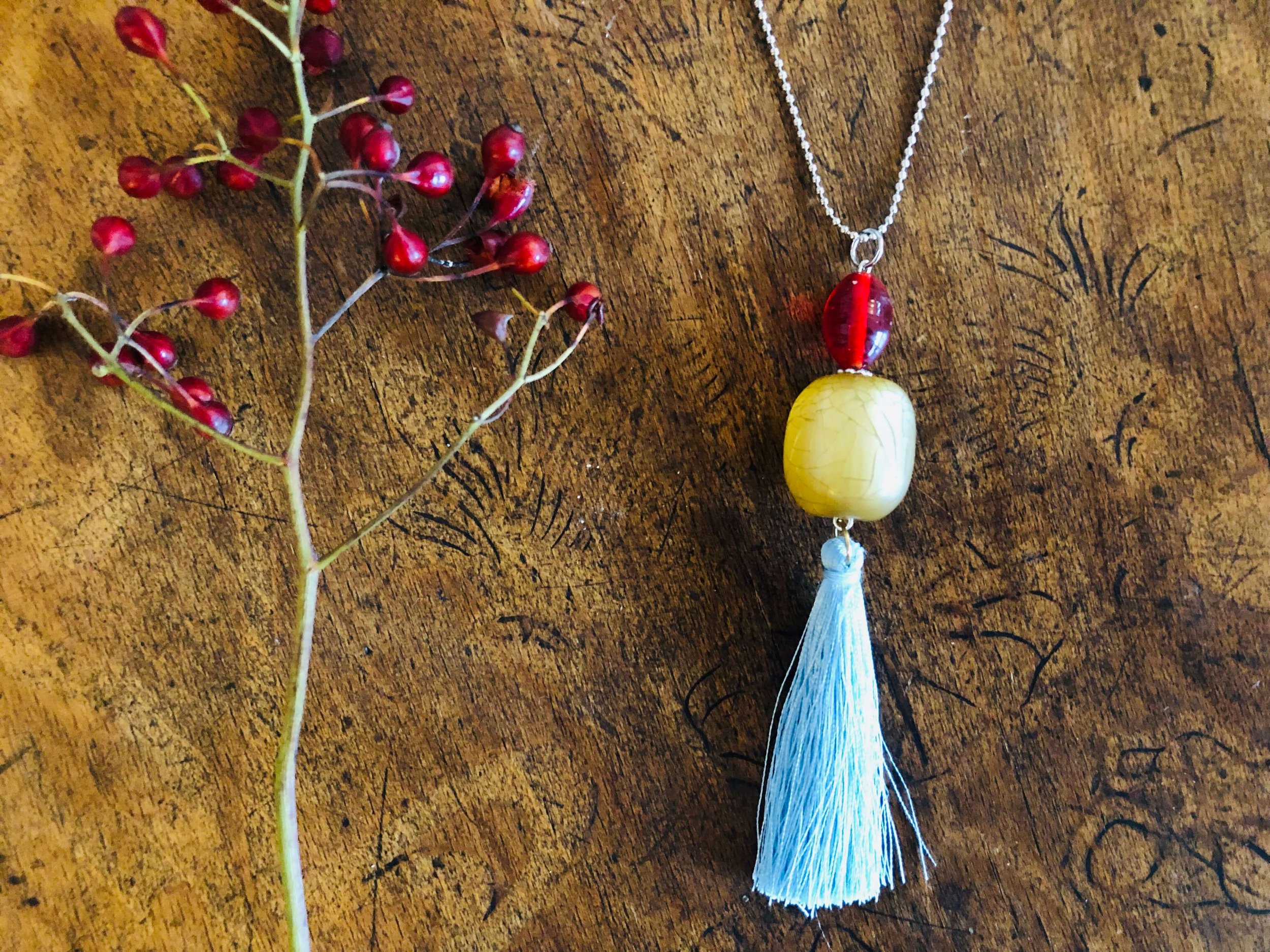 frohlotte-kette-bunte anhaenger-upgecycleter schmuck12.jpeg