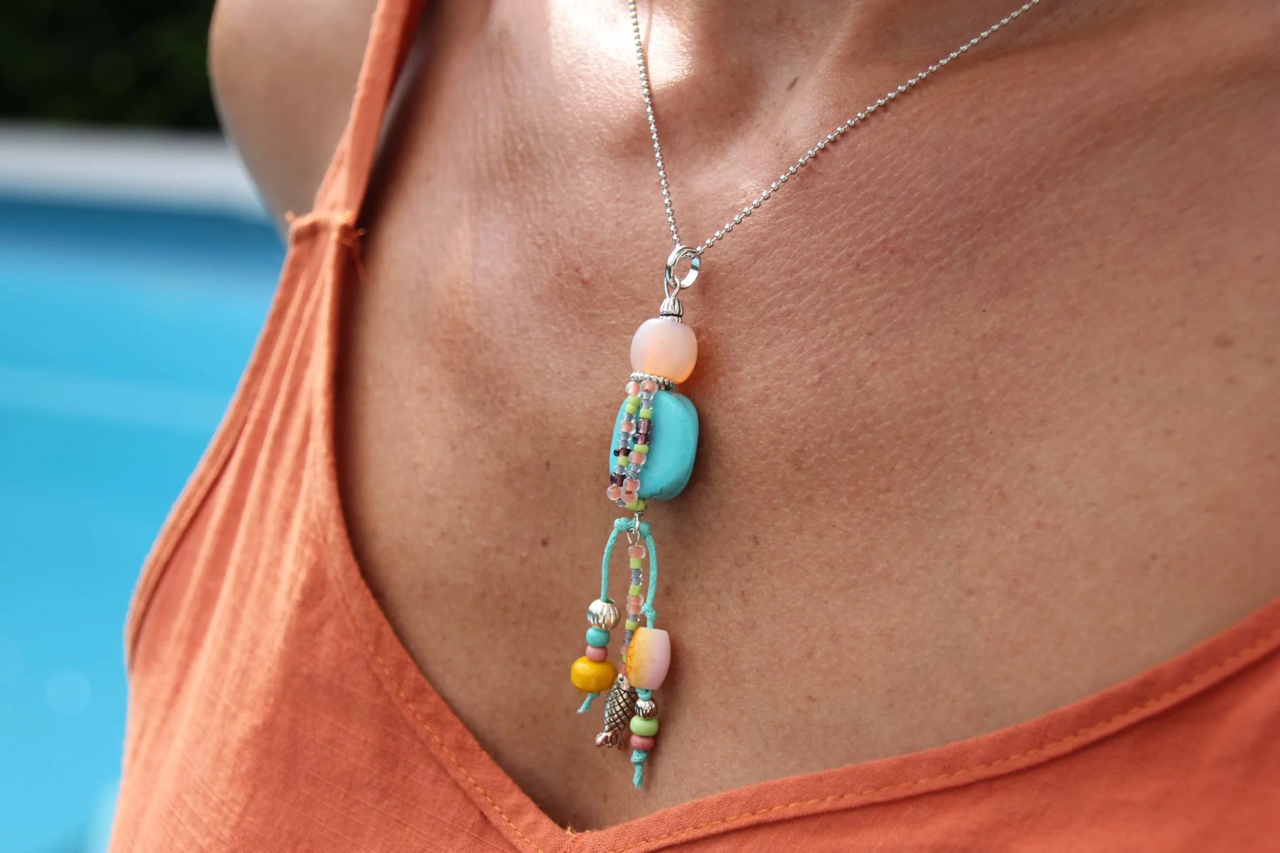 frohlotte-kette-bunte anhaenger-upgecycleter schmuck33.JPG