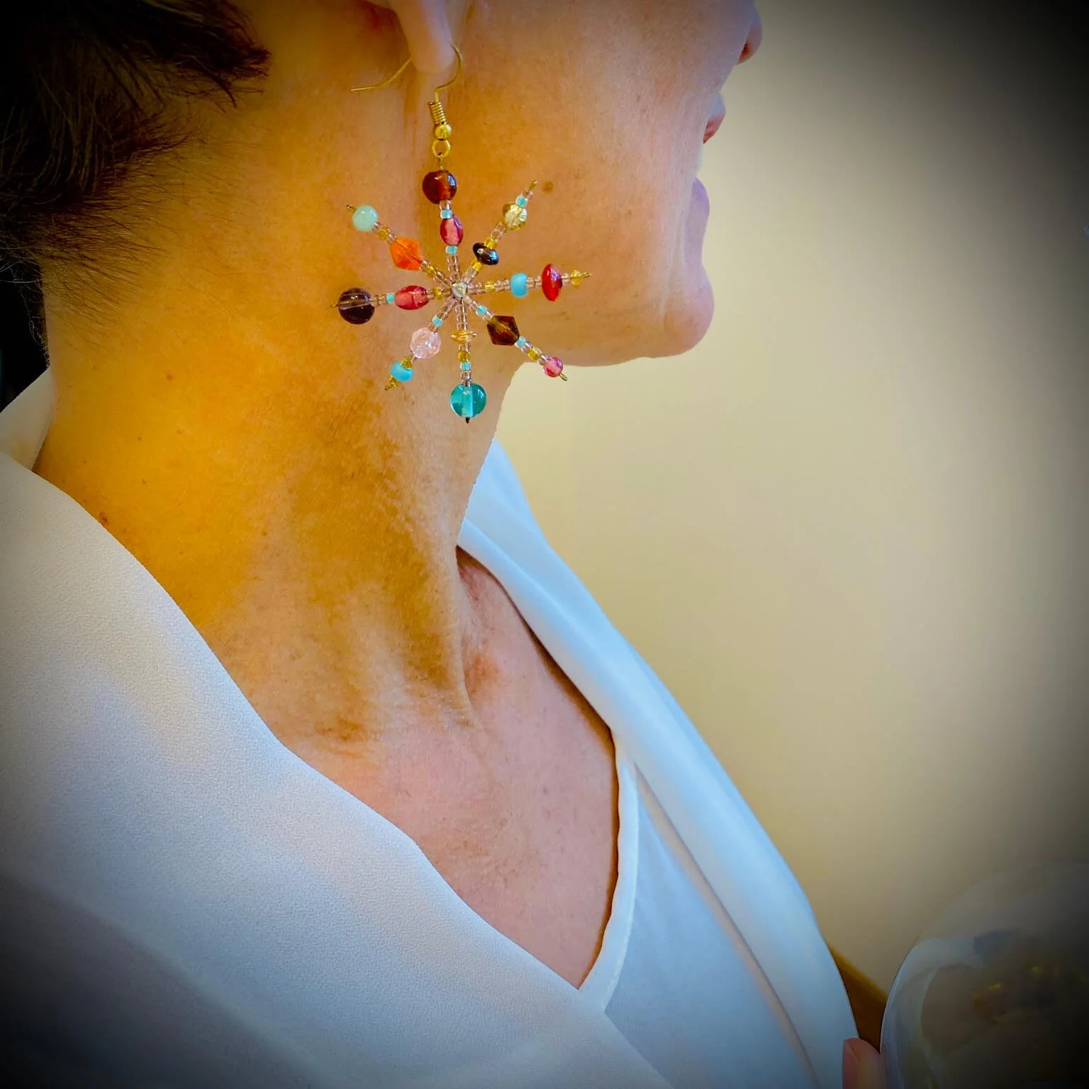 frohlotte-ohrringe-bunte perlen-upgecycleter schmuck5.JPG