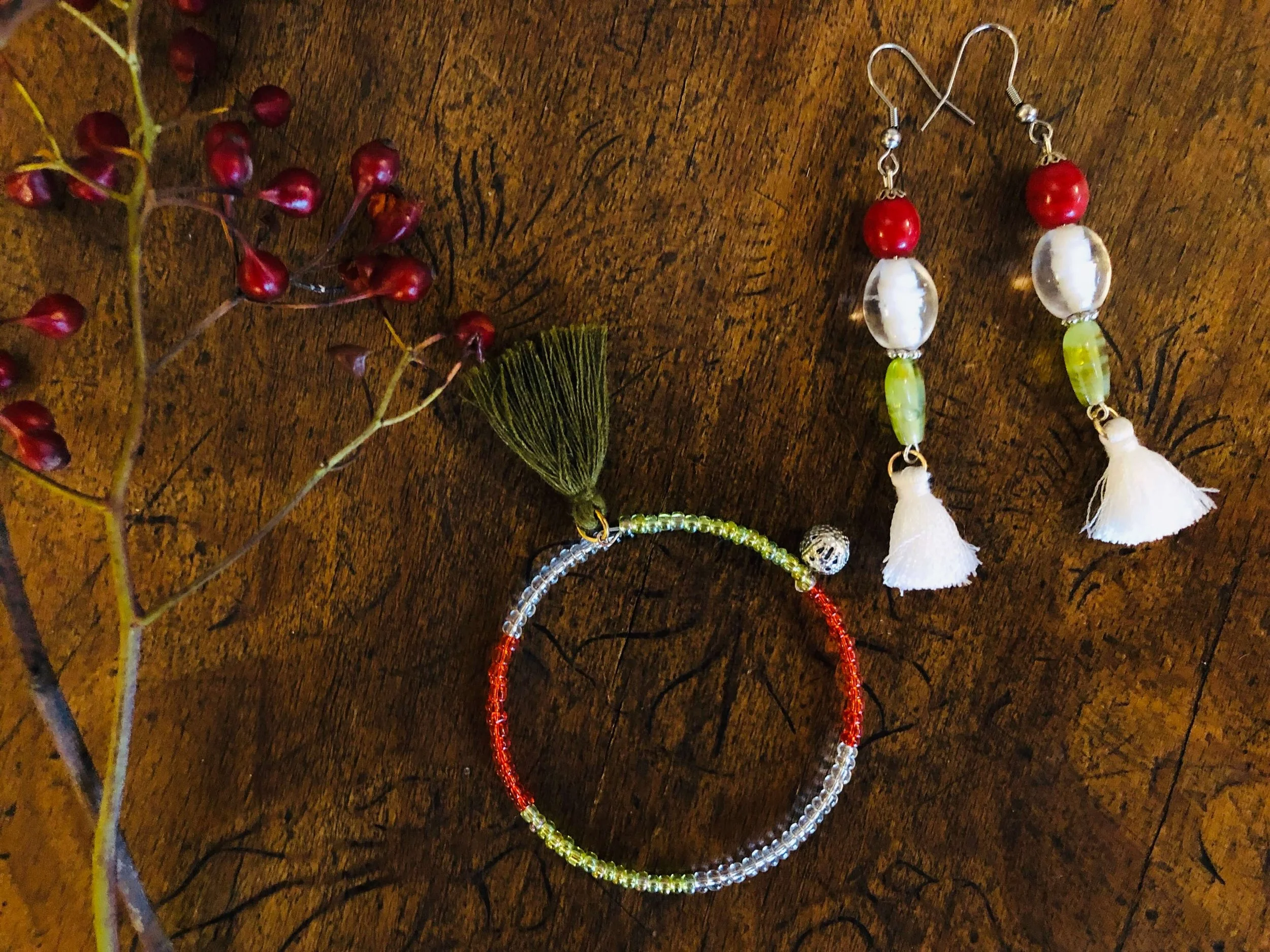 frohlotte-ohrringe-bunte perlen-upgecycleter schmuck52.jpeg