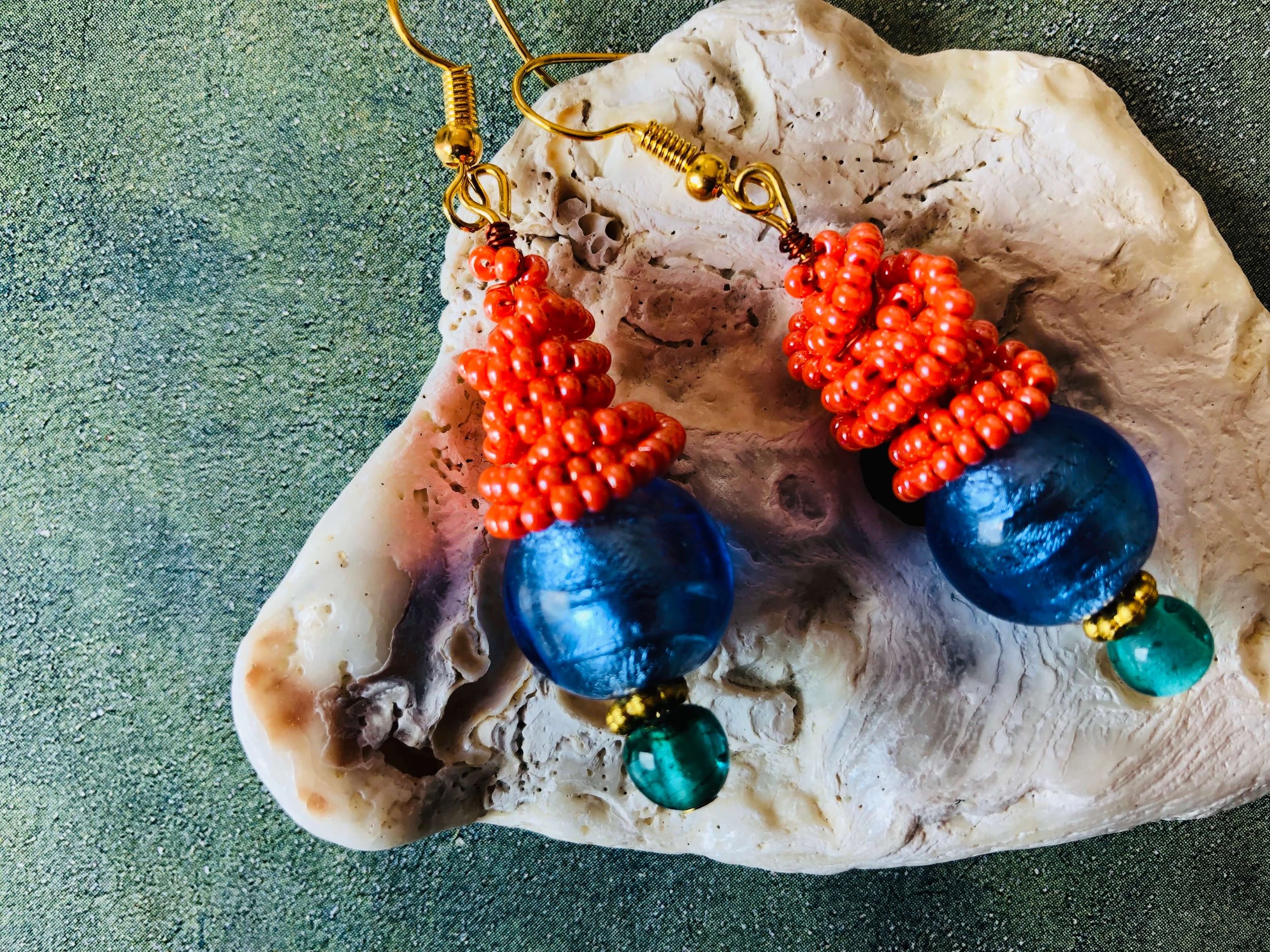 frohlotte-ohrringe-bunte perlen-upgecycleter schmuck97.jpeg