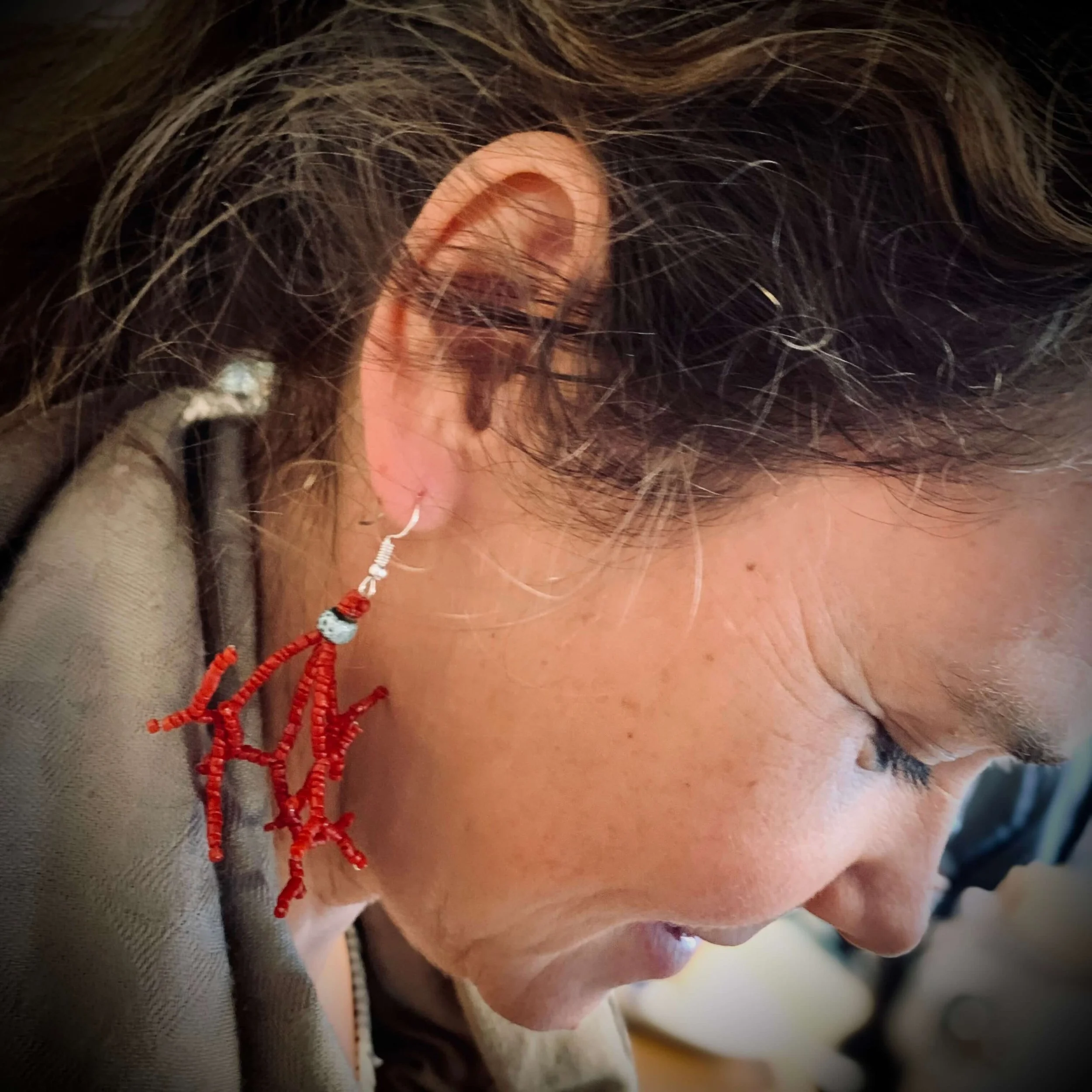 frohlotte-ohrringe-cora koralle-upgecycleter schmuck35.jpeg