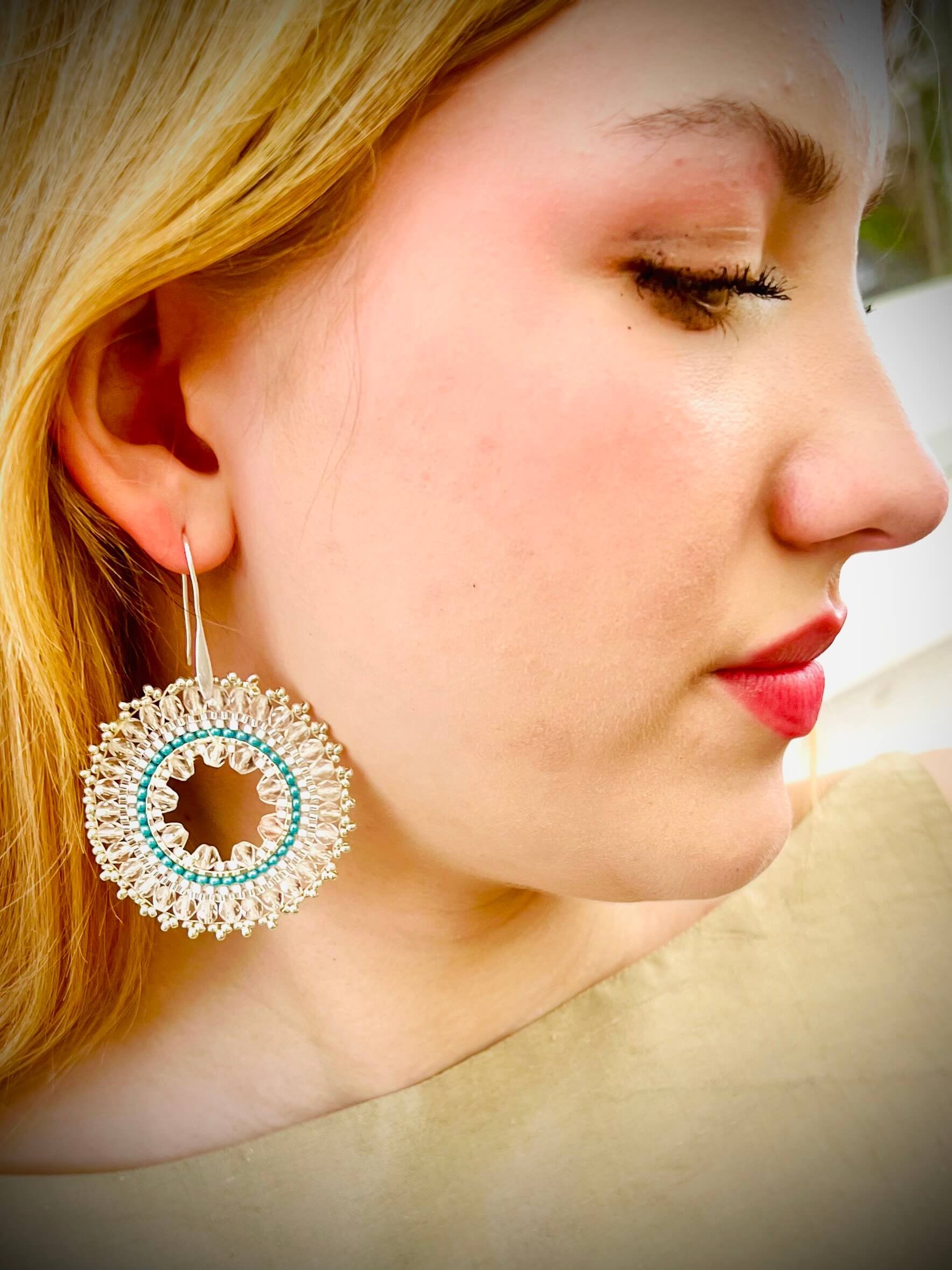 frohlotte-ohrringe-eleni-upgecycleter schmuck17.jpeg