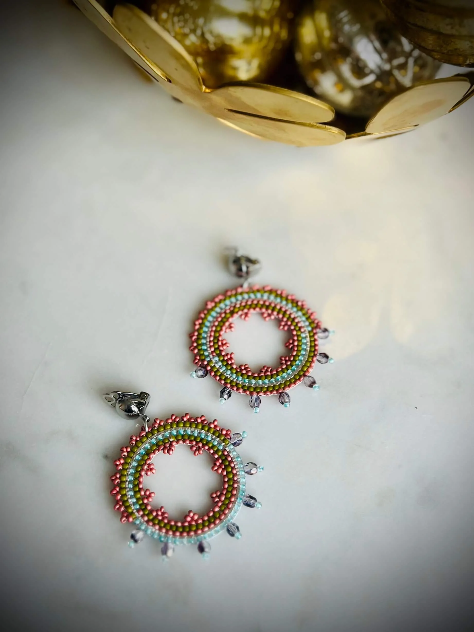 frohlotte-ohrringe-eleni-upgecycleter schmuck18.jpeg